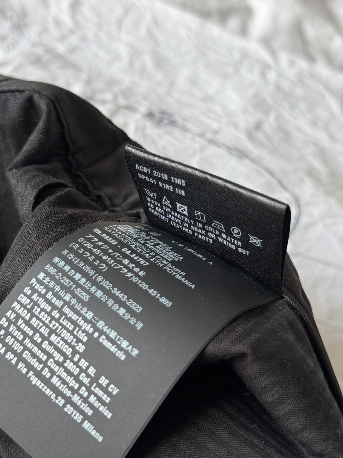 Prada Prada Nylon Pants Size US 32 / EU 48 - 7 Thumbnail