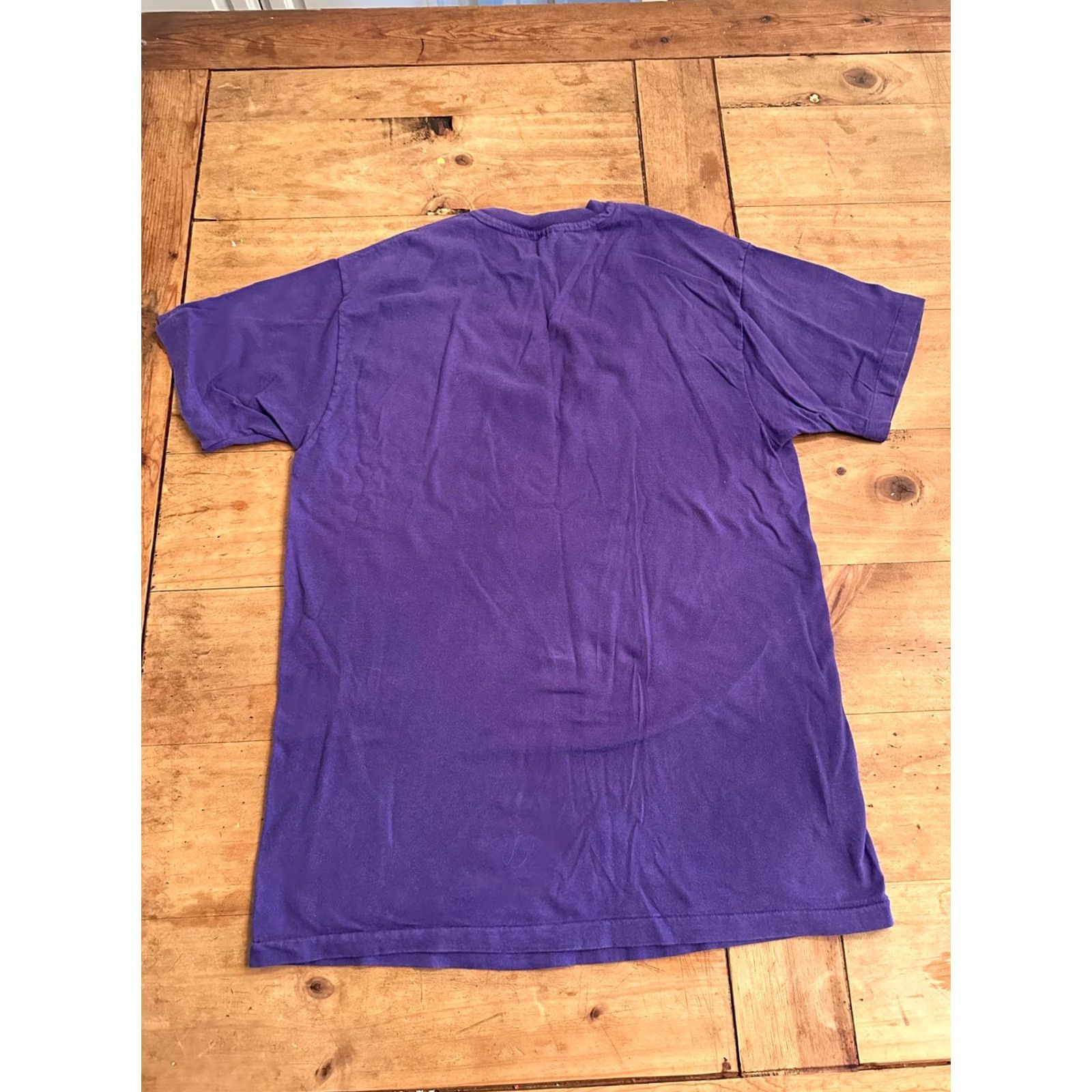 Hanes VINTAGE 90s Whistler Canada T-Shirt Medium Purple Hanes Unisex Cotton USA Made Single Stitched Shirt Mens Womens Size US M / EU 48-50 / 2 - 7 Thumbnail