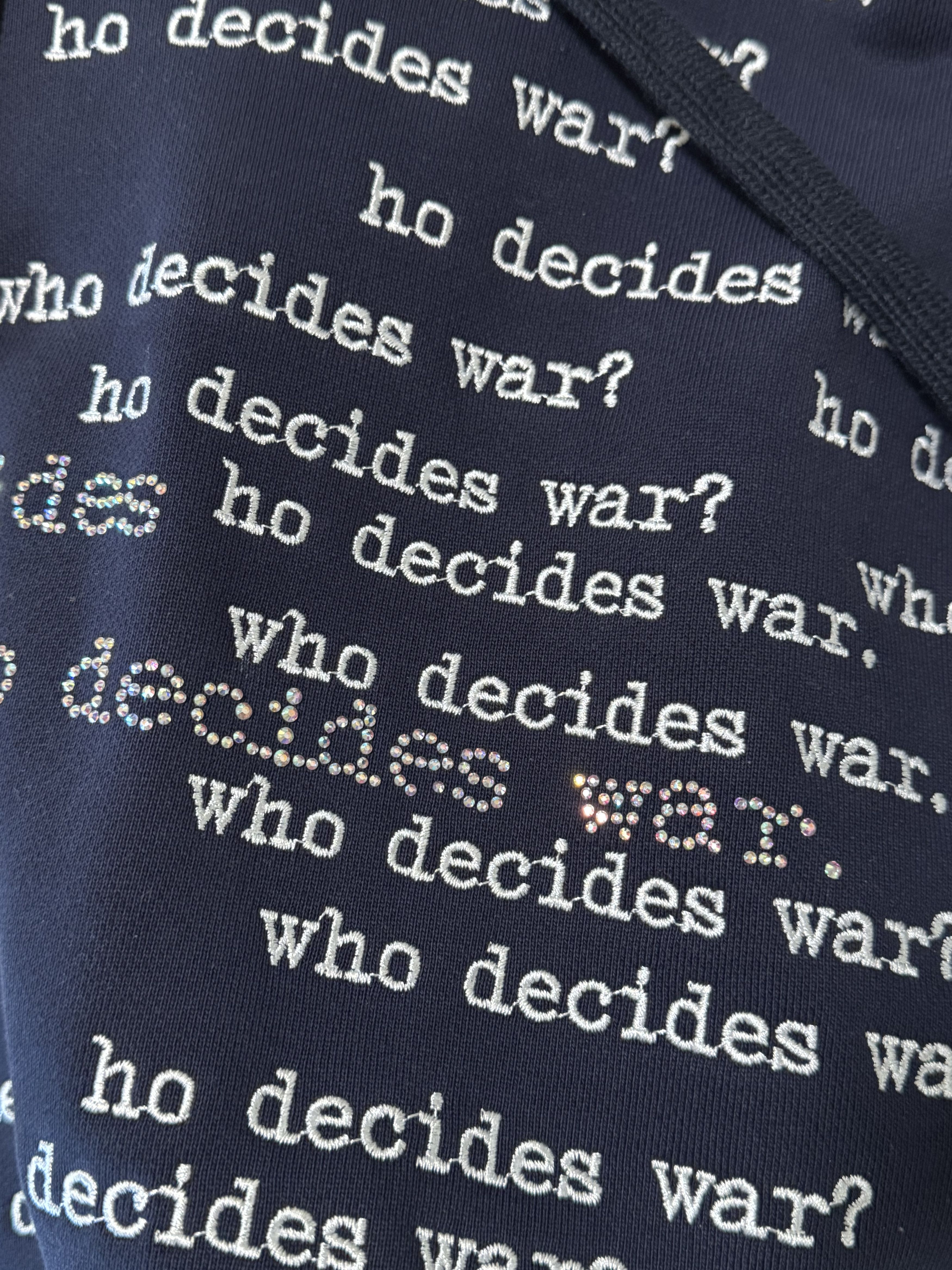 Who Decides War Rhinestone Hoodie Size US L / EU 52-54 / 3 - 4 Thumbnail