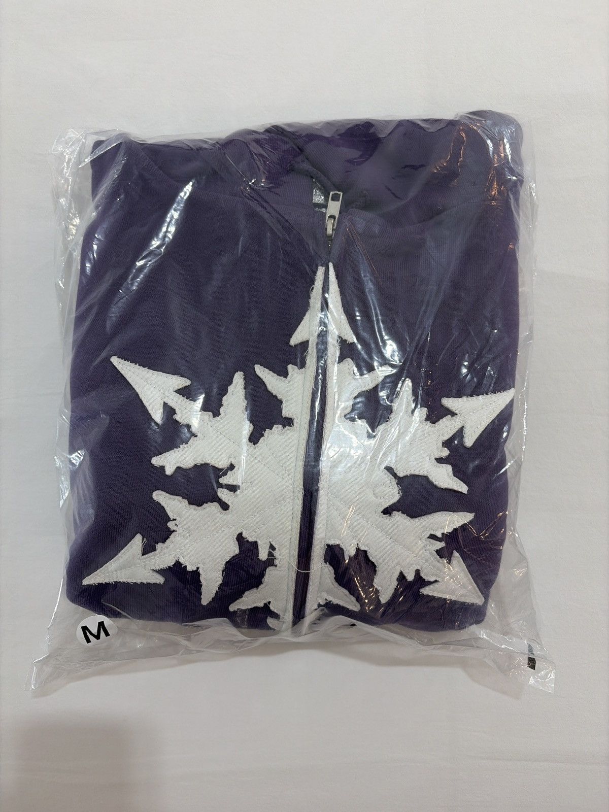 Siberia Hills PURPLE SNOWFLAKE APPLIQUÉ ZIP HOODIE