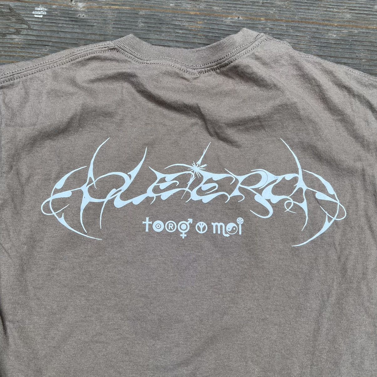 Band Tees Toro y Moi Devil T-shirt Brown Size Small Band Merch Size US S / EU 44-46 / 1 - 4 Thumbnail