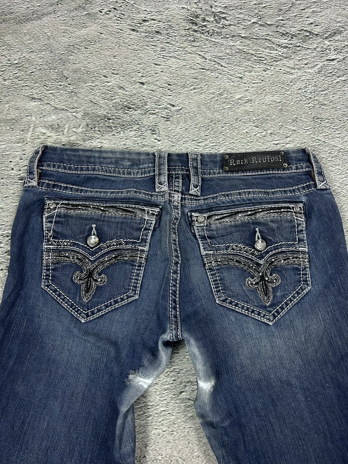 Rock Revival Rock Revival vintage blue jeans Y2K flared Size 31" - 5 Thumbnail