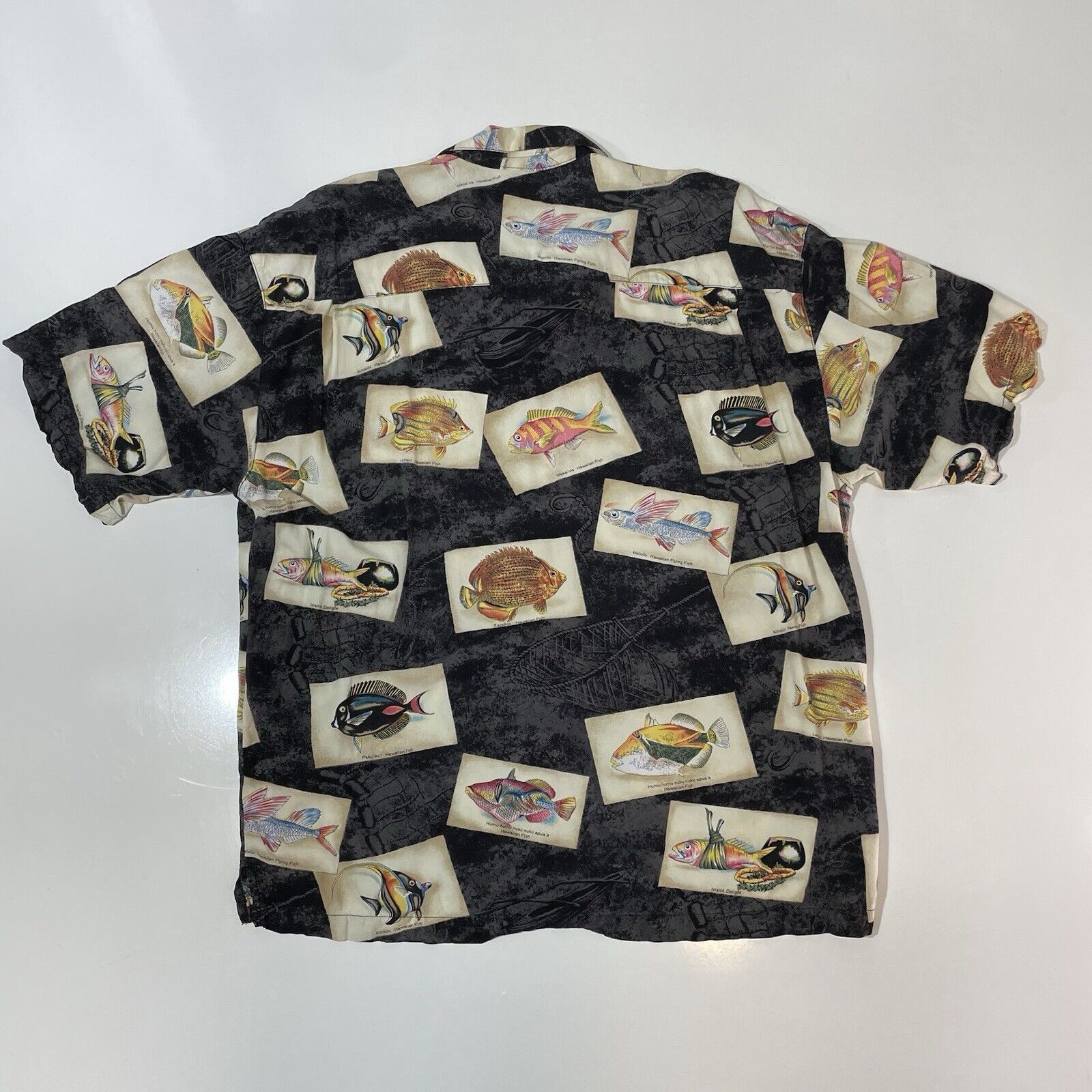 Quicksilver VTG USA Quiksilver QS Shirt Hawaiian Fish Print Shirt Rayon Size US M / EU 48-50 / 2 - 13 Thumbnail
