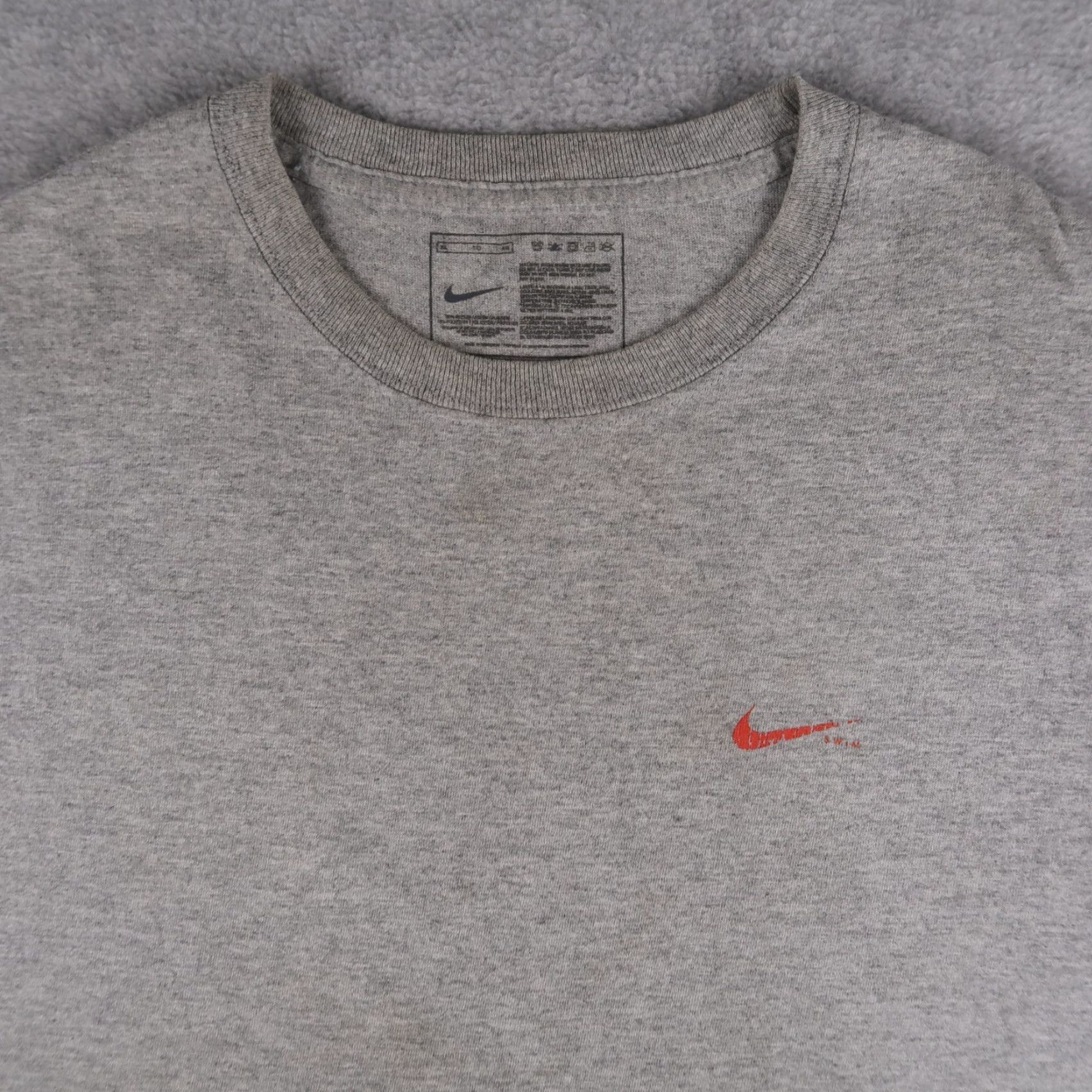 Nike VINTAGE Y2K Nike Gray Graphic T-Shirt Men's XL Sports Swimming Size US XL / EU 56 / 4 - 3 Thumbnail