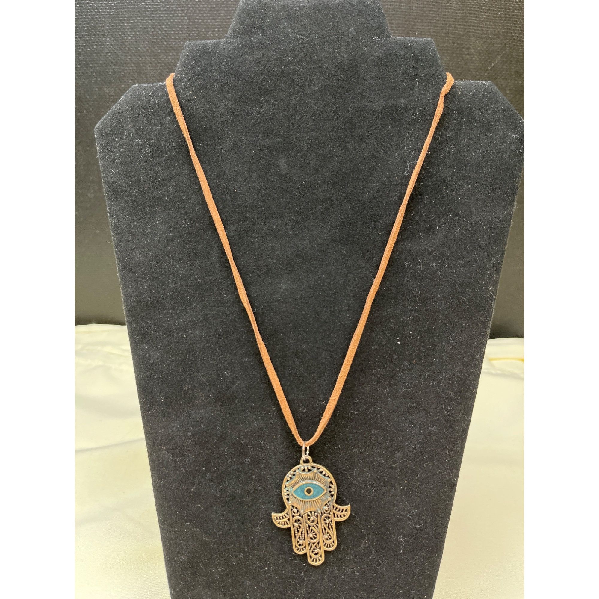 Other Unique Womens Brown Hamsa Hand Necklace SKU 6399 Size ONE SIZE - 1 Thumbnail