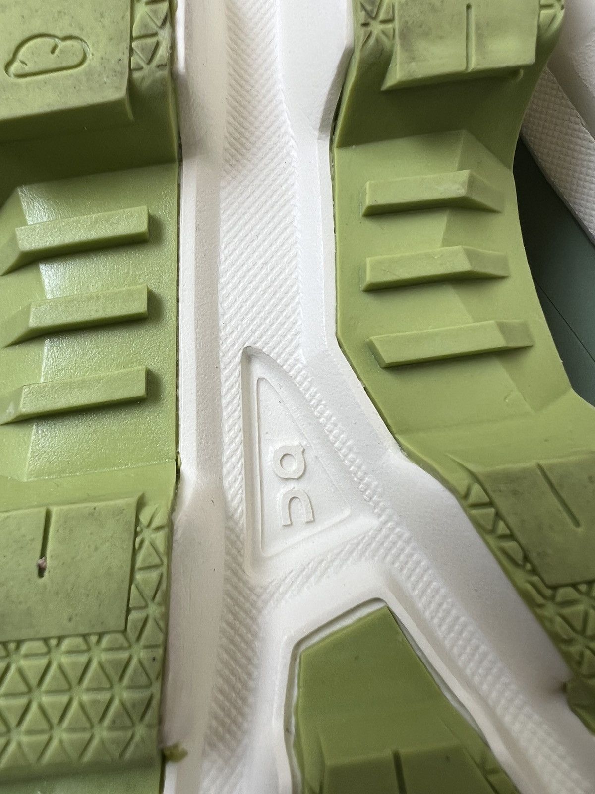 Loewe × On Loewe x On Running Size US 8 / IT 38 - 16 Thumbnail