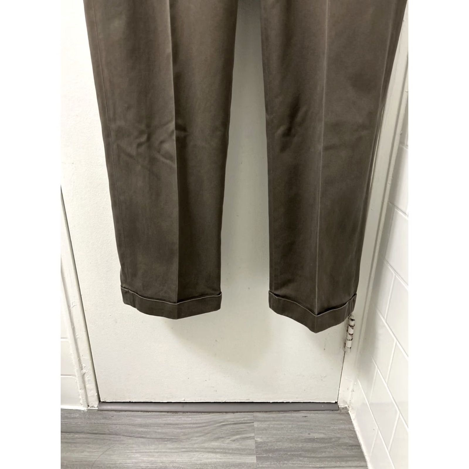 Brooks Brothers Brooks Brothers Pants Mens 36x34 Gray Advantage Elliot Chino Pleated Straight Leg Zip Casual Cotton Spandex Stretch 34 Inseam Size US 36 / EU 52 - 3 Thumbnail