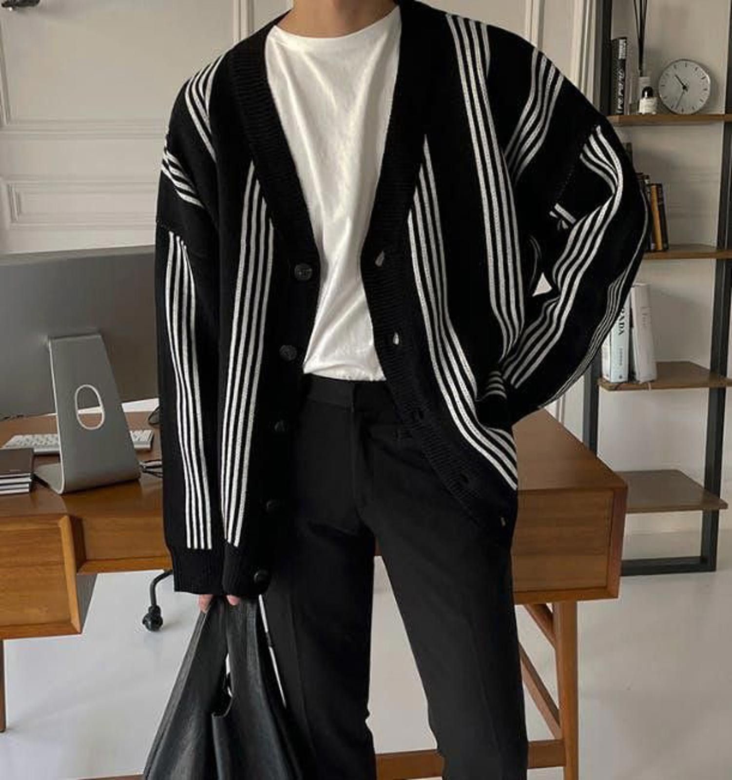 Vintage Black Striped Knit Cardigan Sweater Size US M / EU 48-50 / 2 - 2 Thumbnail