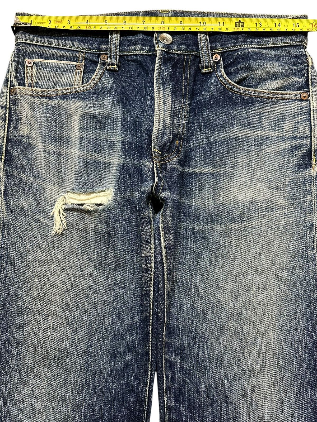 Uniqlo Vintage Japanese Uniqlo S002 Selvedge Blue Wash Loose Jeans Size US 31 - 10 Thumbnail