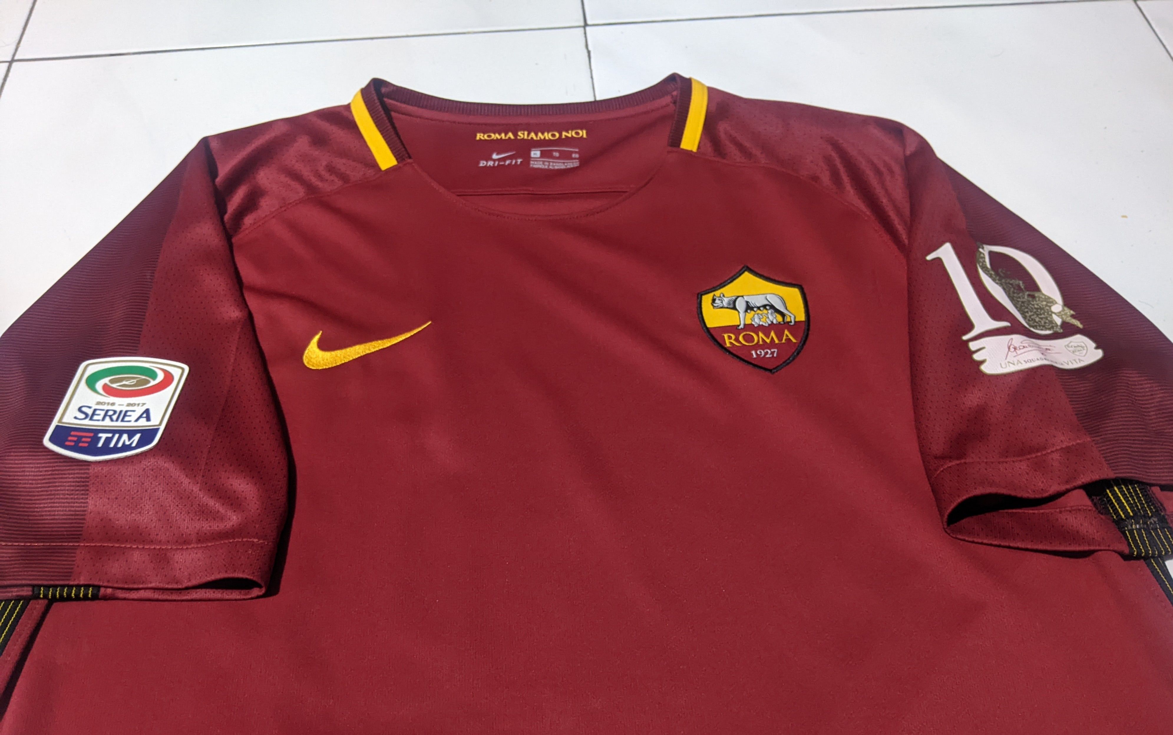 Nike AS Roma Last Match Totti 2017 Home Jersey Size US XL / EU 56 / 4 - 4 Thumbnail