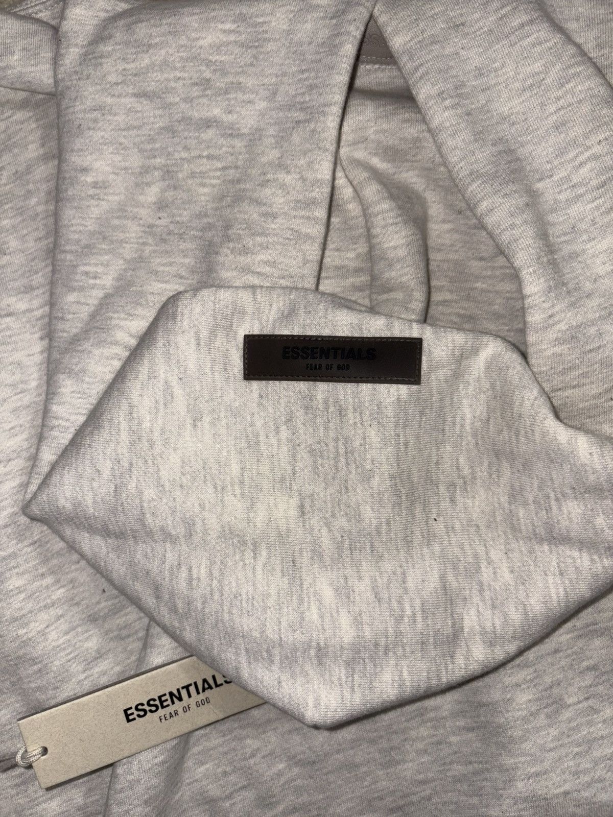 FOG × Fear of God Fear of God Essential Hoodie Light Oatmeal Size M Size US M / EU 48-50 / 2 - 4 Thumbnail
