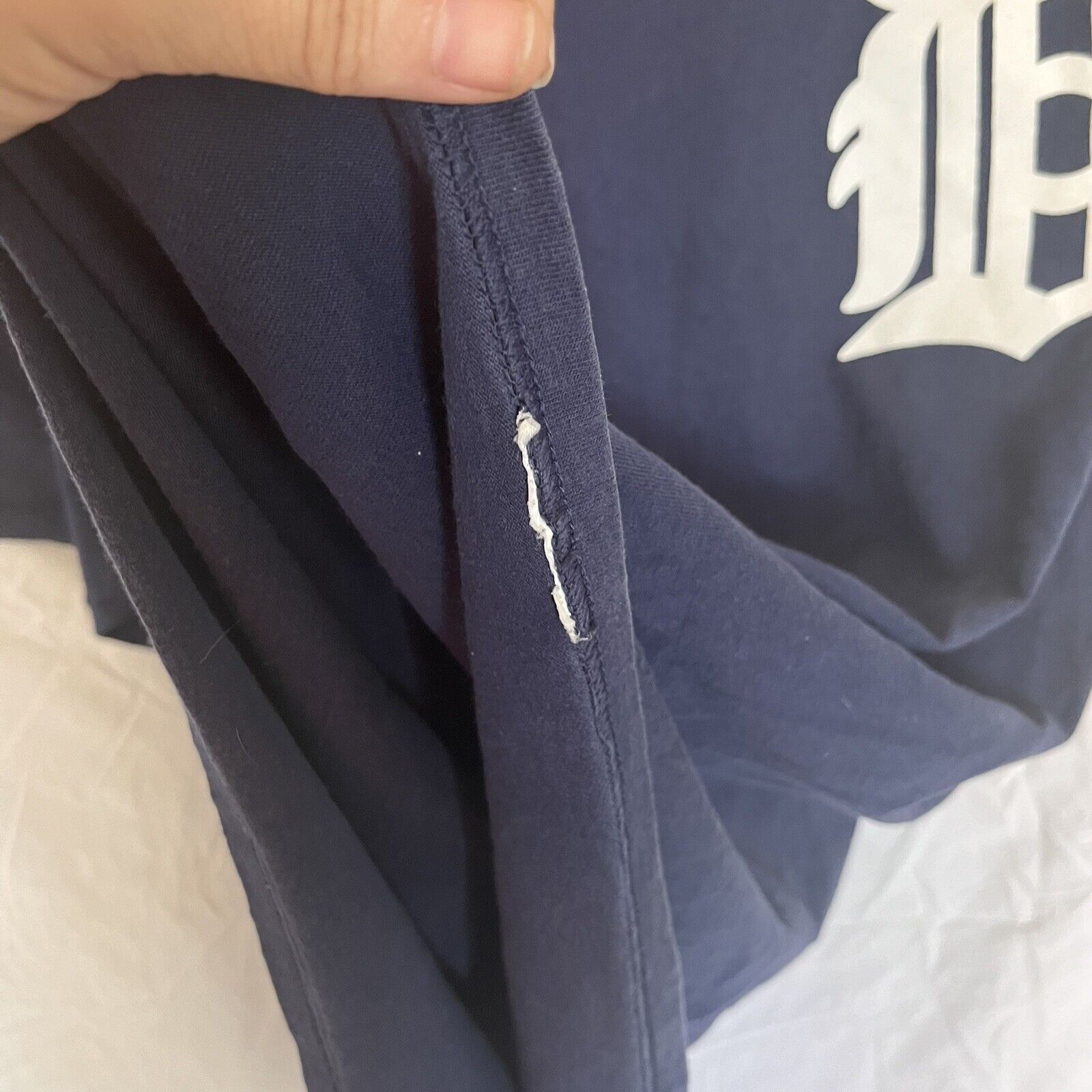Majestic DETROIT TIGERS tee #13 Alex Avila T shirt baseball 2009-2015 Size US L / EU 52-54 / 3 - 3 Thumbnail