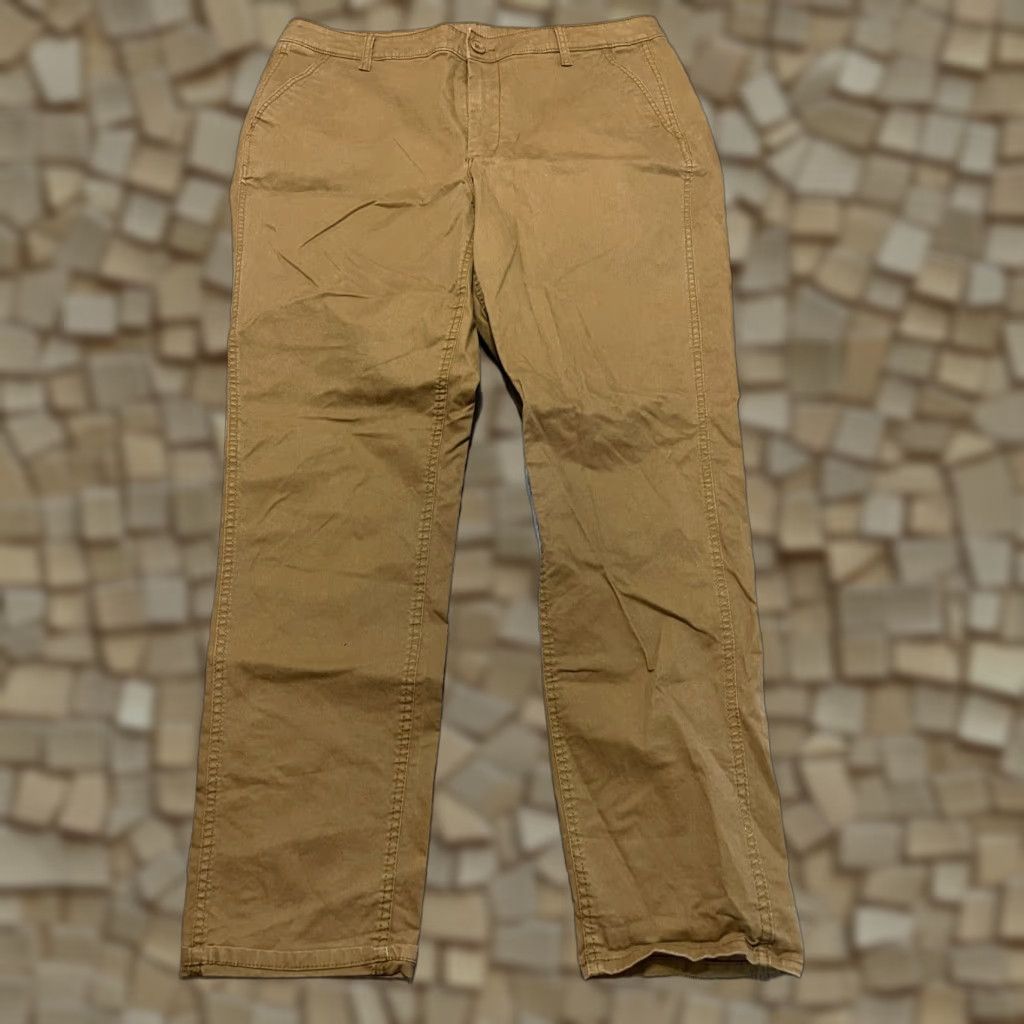 Old Navy VINTAGE? No. Old Navy Pants Women's 16 Brown Straight Leg Chino Pants Shirt? Size 38" / US 16 / IT 52 - 1 Thumbnail