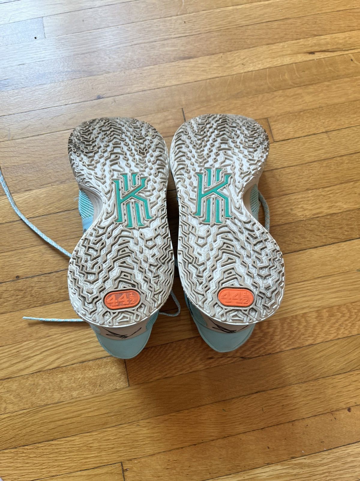 Nike Kyrie VII Nike Size US 10.5 / EU 43-44 - 3 Thumbnail