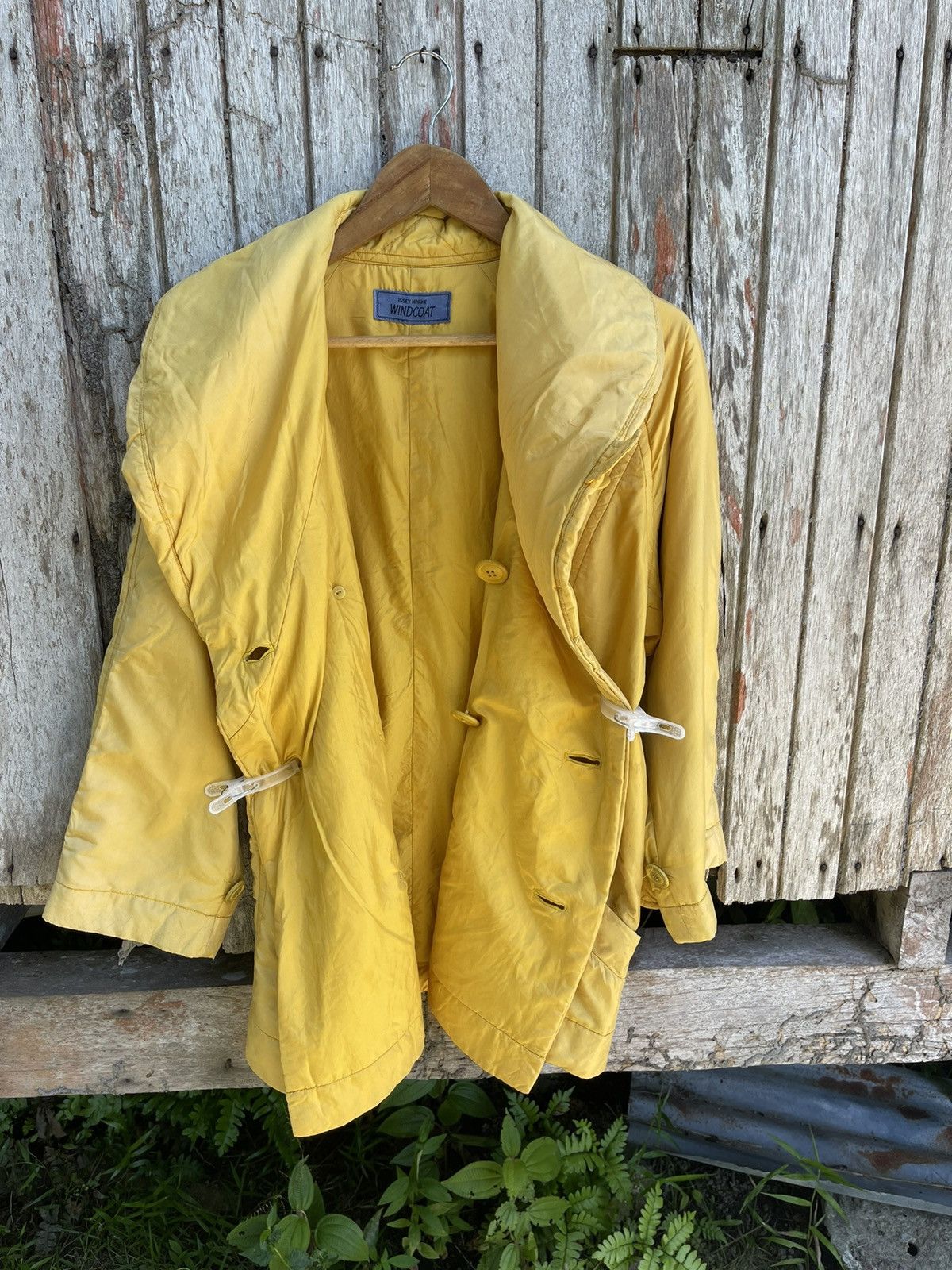 Issey Miyake Vintage 80s Issey Miyake WINDCOAT Yellow Oversized Jacket Size US M / EU 48-50 / 2 - 14 Thumbnail