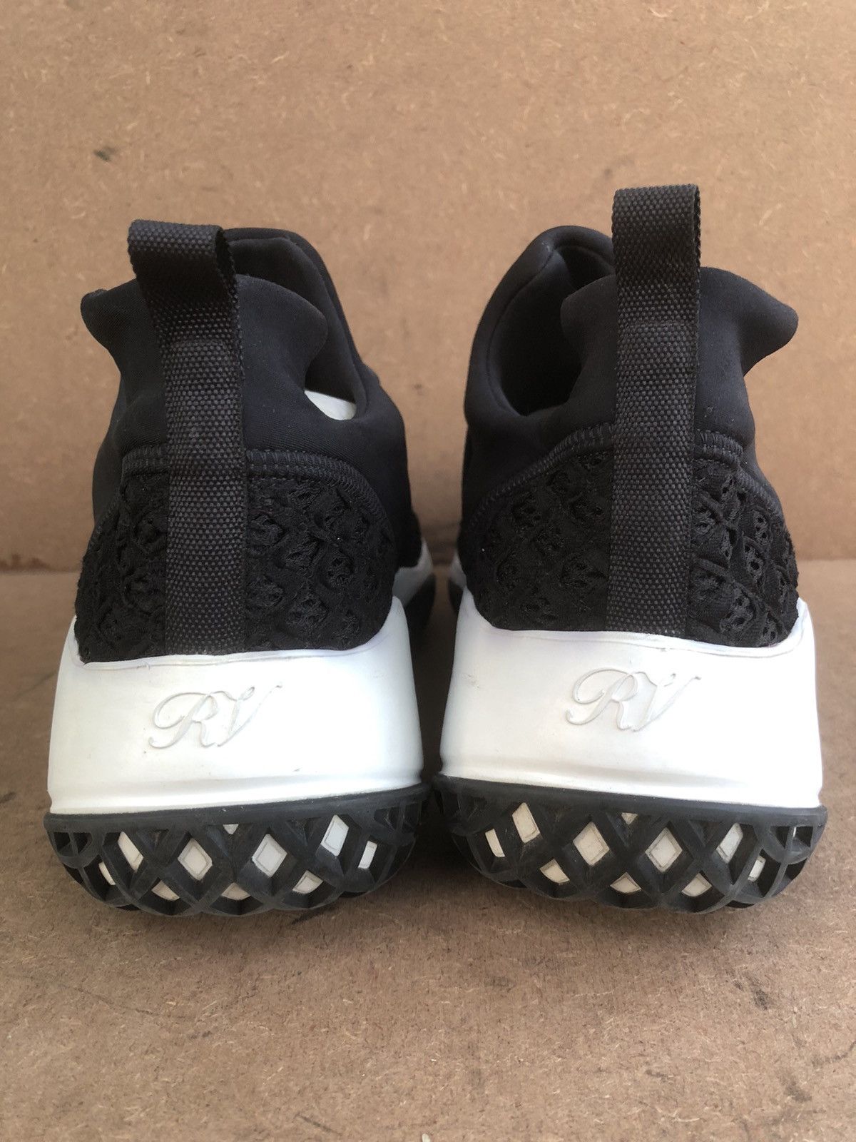 Roger Vivier Roger Vivier Size US 9.5 / IT 39.5 - 17 Thumbnail