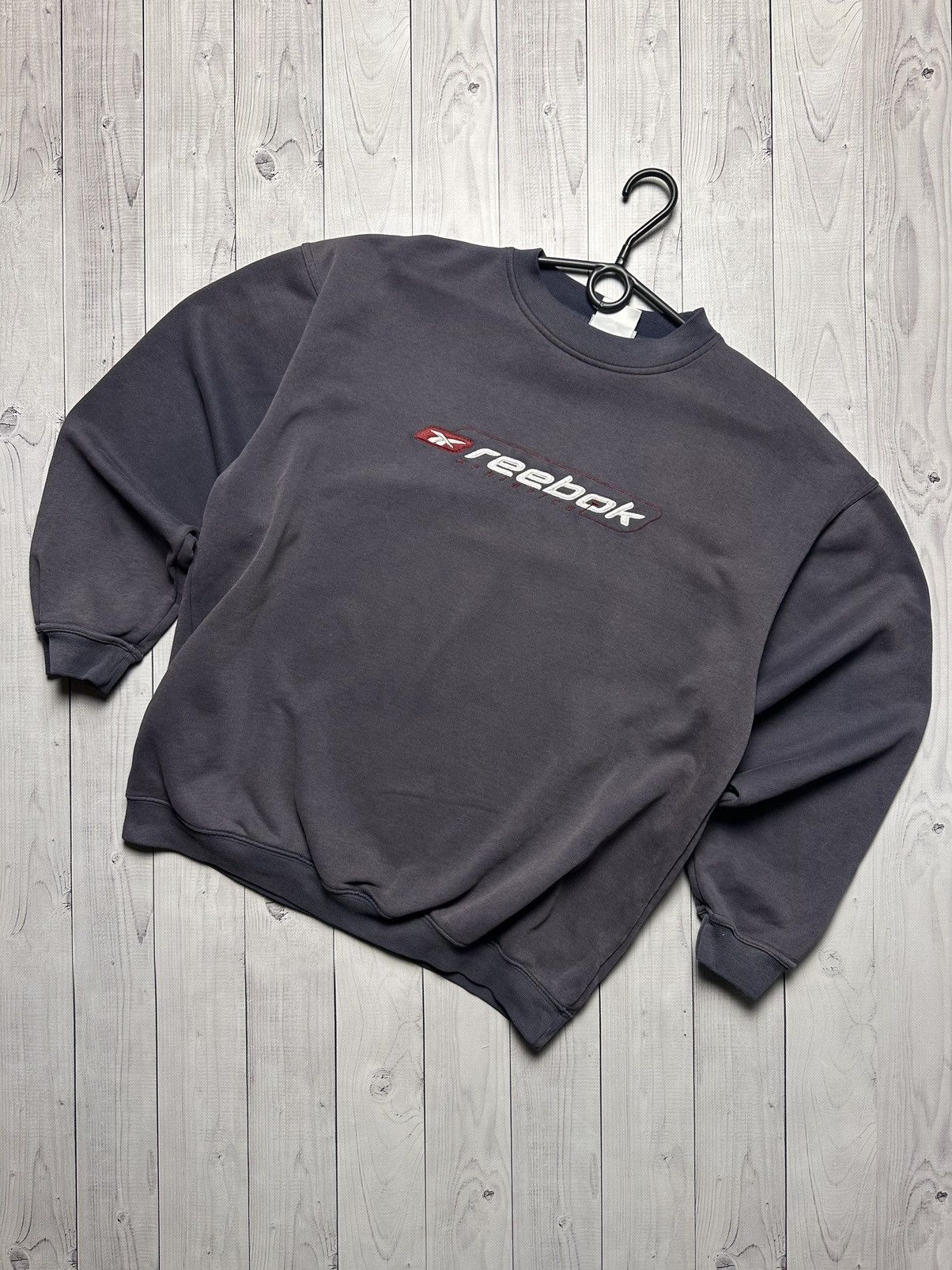 Vintage Reebok sweatshirt logo faded size S
