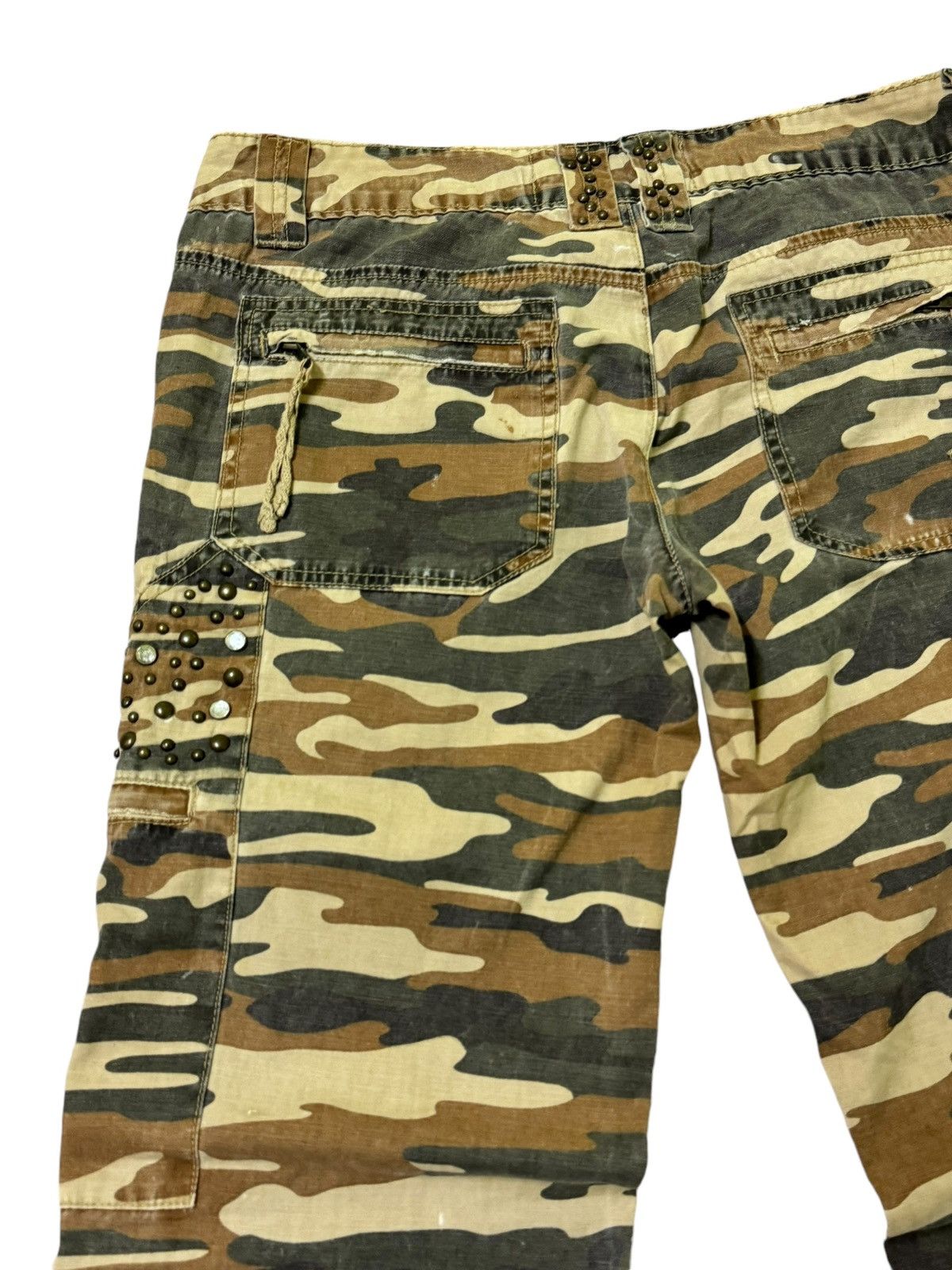 Hysteric Glamour Cargo MISS ME Studded multipocket Low Rise Camo Pants Size US 32 / EU 48 - 11 Thumbnail