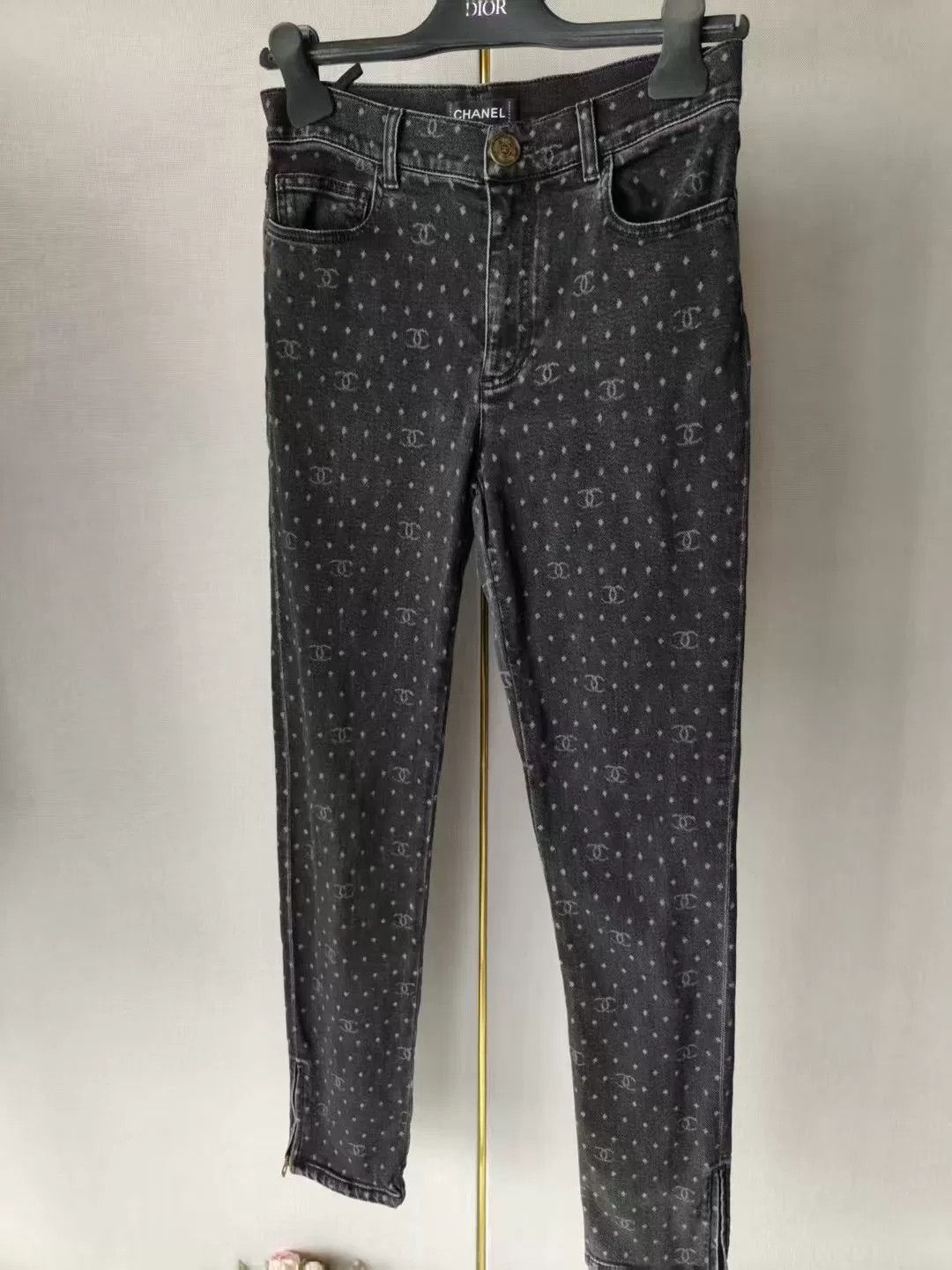 Chanel Chanel Authentic Jeans Size 28" / US 6 / IT 42 - 1 Thumbnail