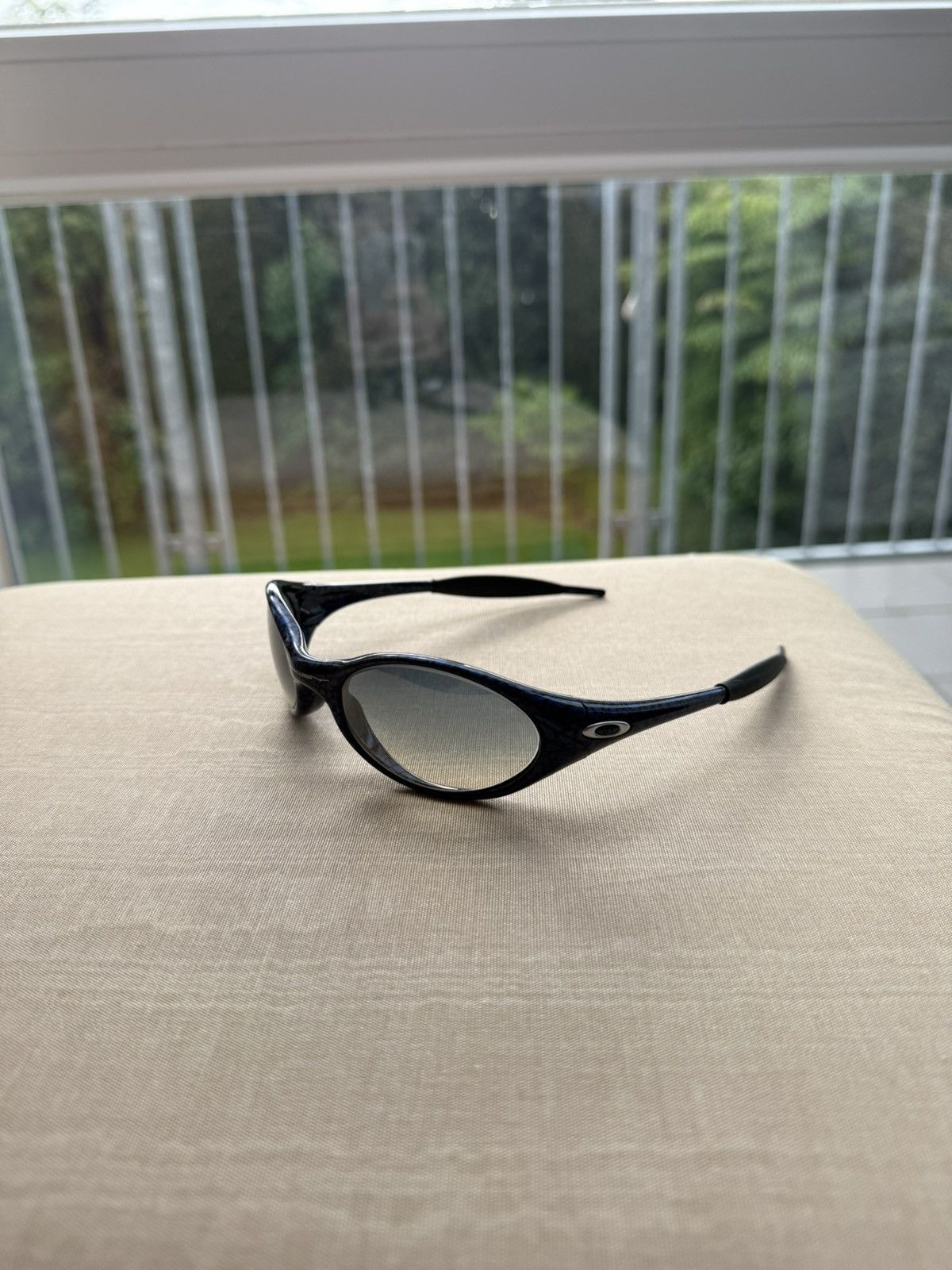 Oakley Vintage Oakley Jacket Sunglasses Y2K USA Size ONE SIZE - 2 Thumbnail