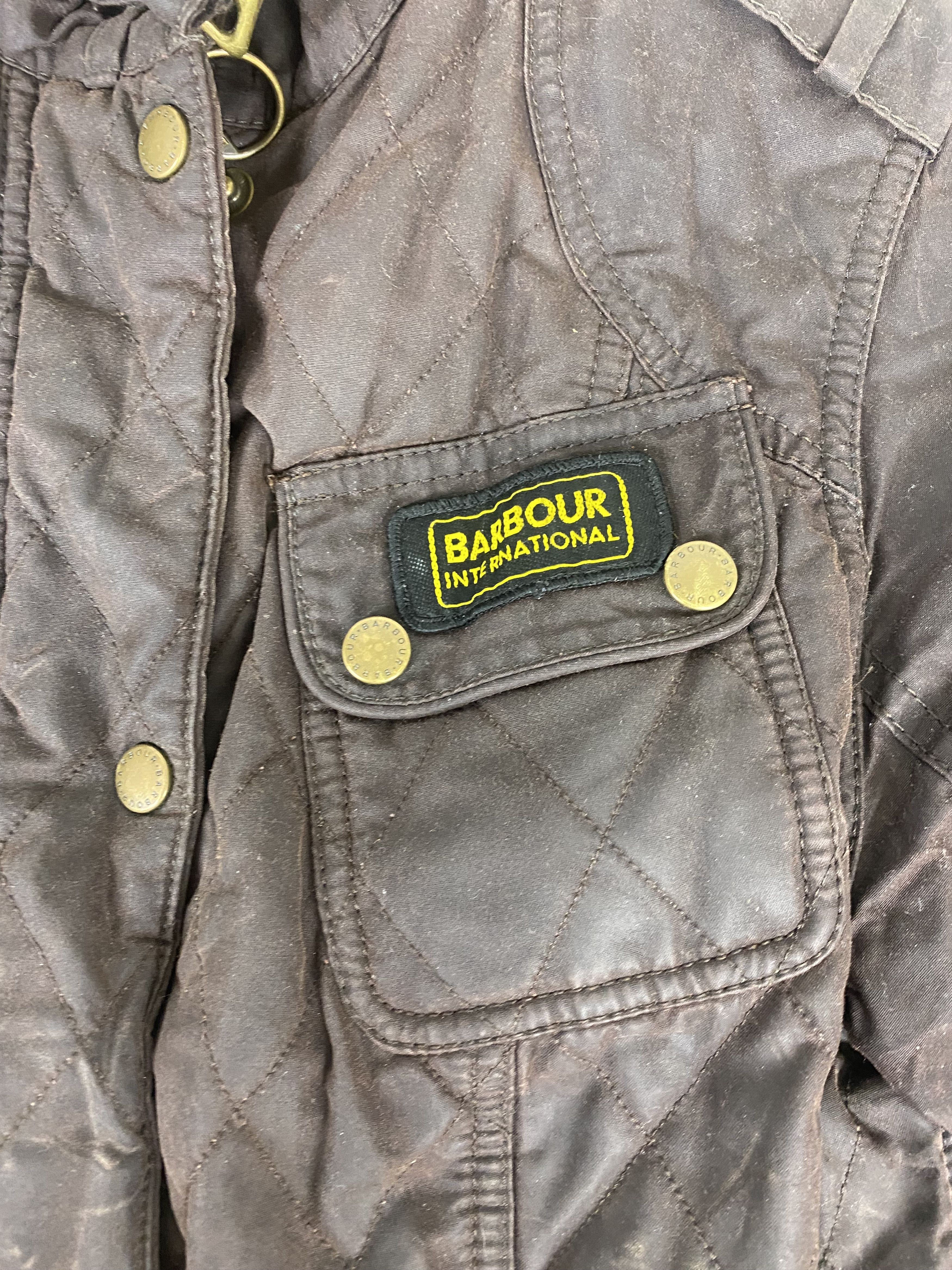 Barbour Barbour International Quilted Waxed Jacket Size M / US 6-8 / IT 42-44 - 4 Thumbnail