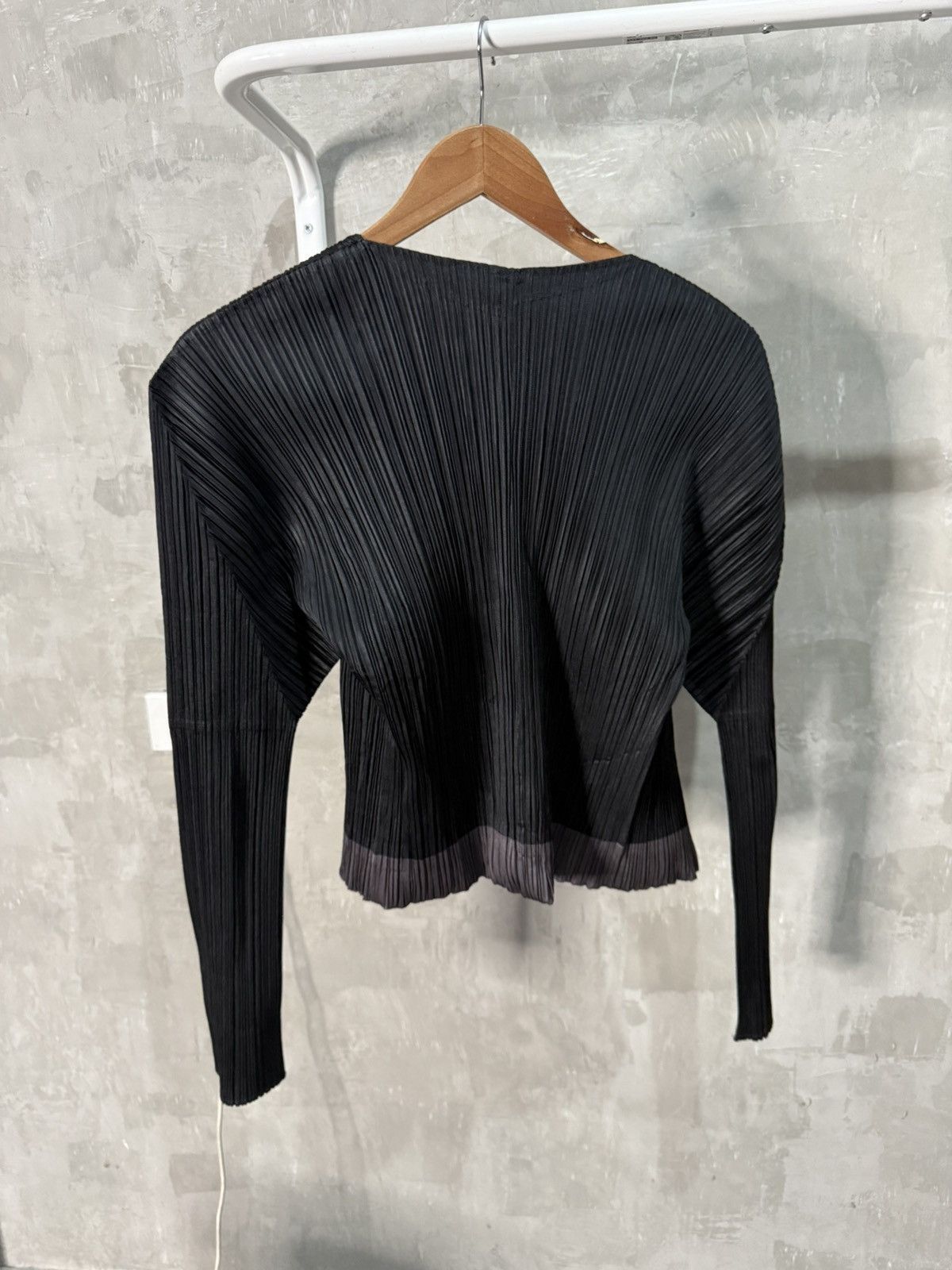 Pleats Please Issey Miyake Issey Miyake Pleats Please F/W 01 Pleated Layered Cardigan Size M / US 6-8 / IT 42-44 - 2 Thumbnail