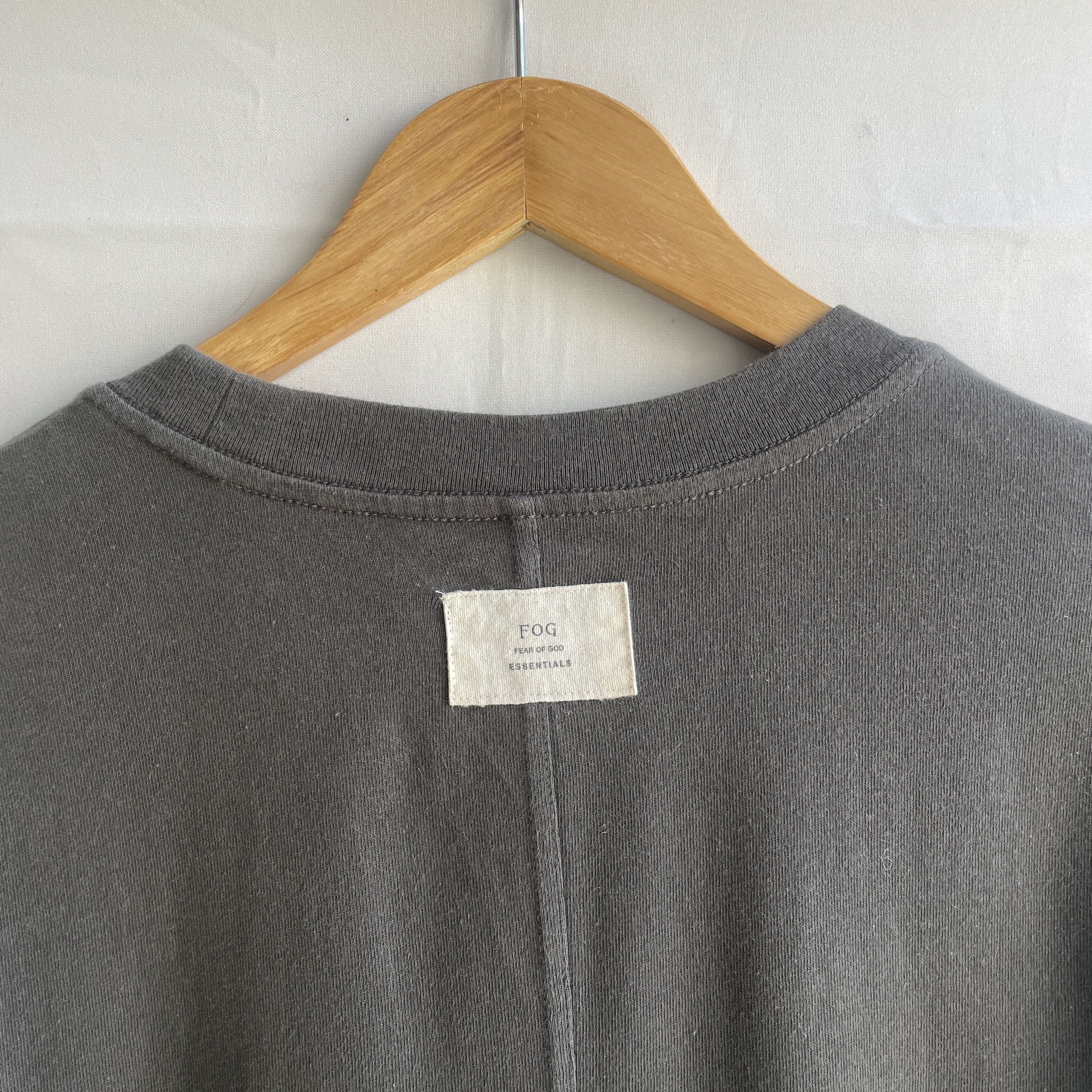 Fear of God Fear of God Essential Basic Brown Long T-Shirt Tee Size S Size US S / EU 44-46 / 1 - 6 Thumbnail