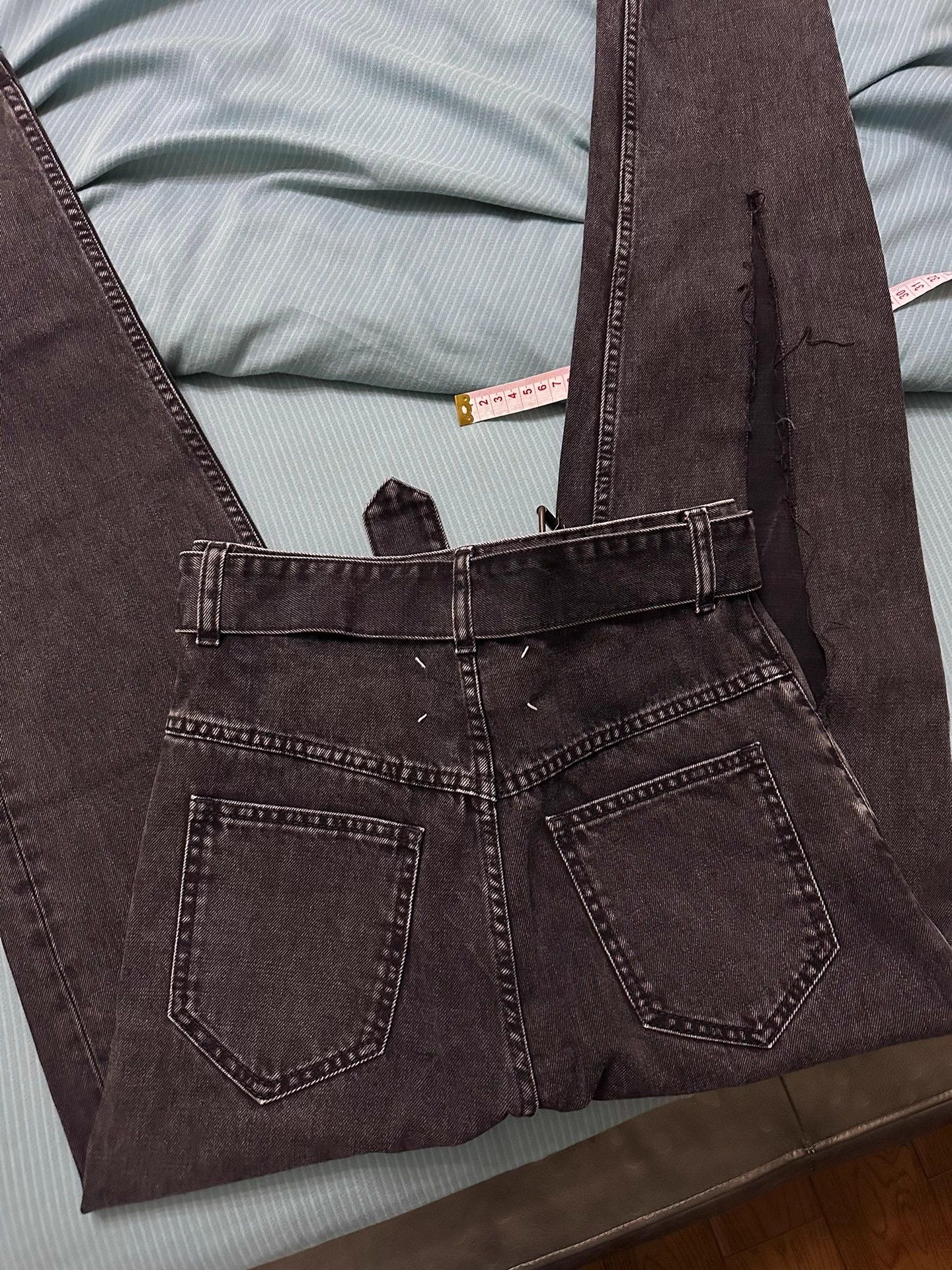 Maison Margiela Maison Margiela razor-cut jeans Size US 28 / EU 44 - 2 Thumbnail