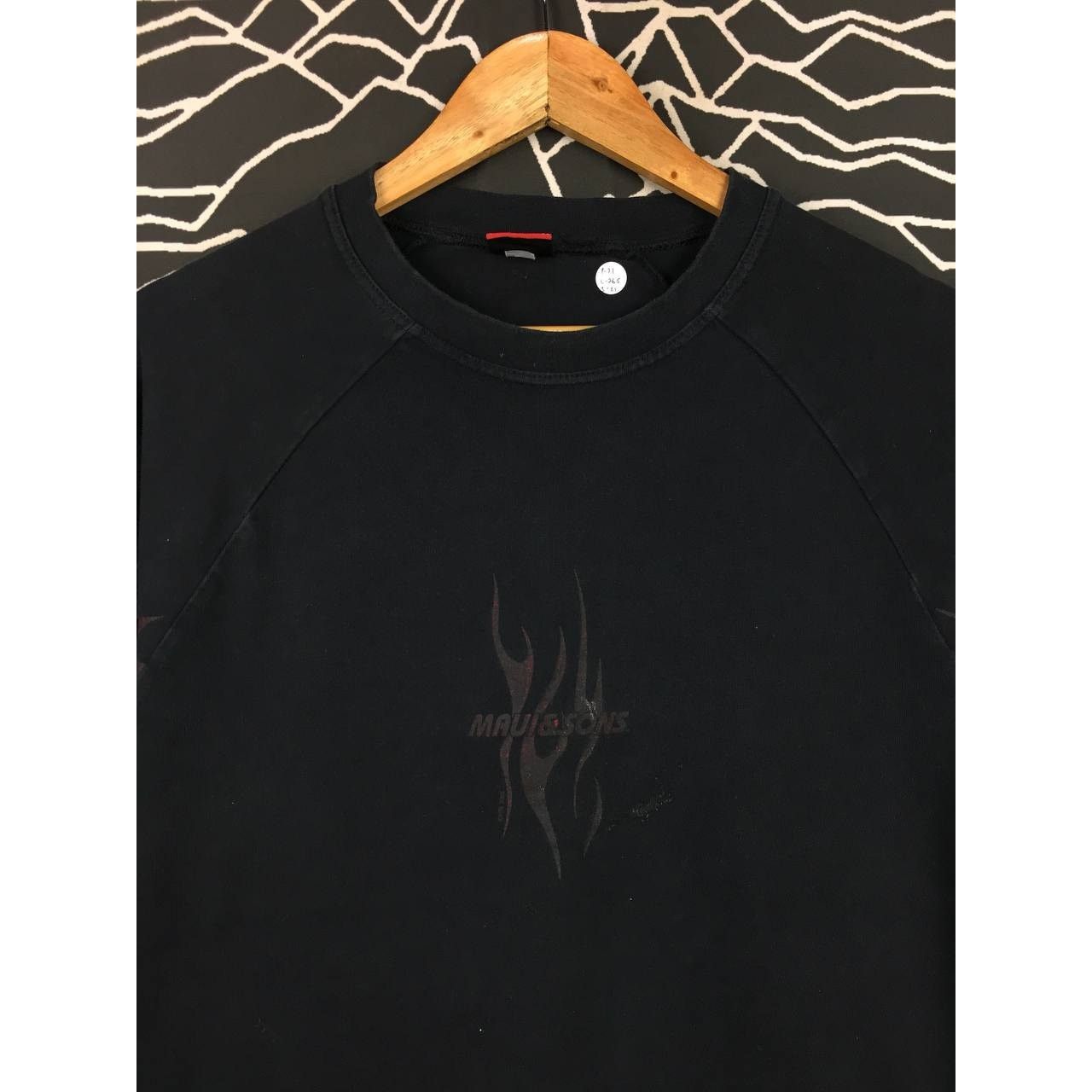 Maui and Sons × Vintage Vtg Maui And Sons Flame Logo Long Sleeve Tee Size US M / EU 48-50 / 2 - 3 Thumbnail