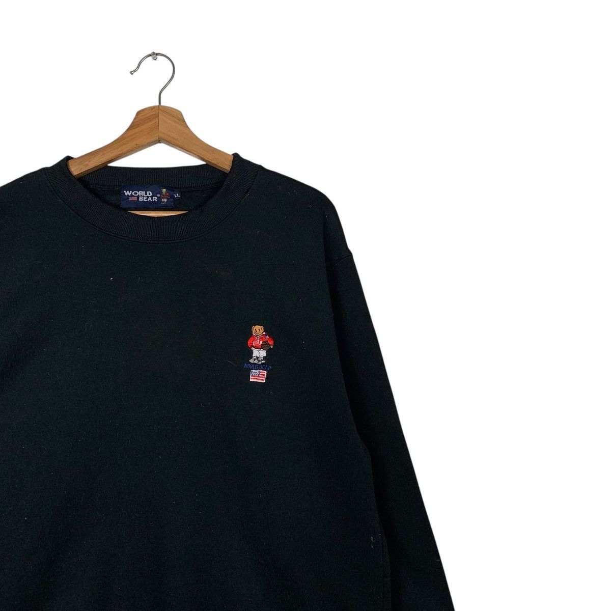 Japanese Brand World Bear Small Logo Crewneck Sweatshirt Size US L / EU 52-54 / 3 - 5 Thumbnail