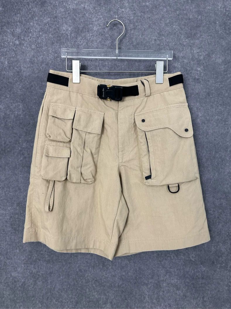 Dior Dior Khaki belt buckle multi-pocket workwear shorts Size US 28 / EU 44 - 1 Thumbnail