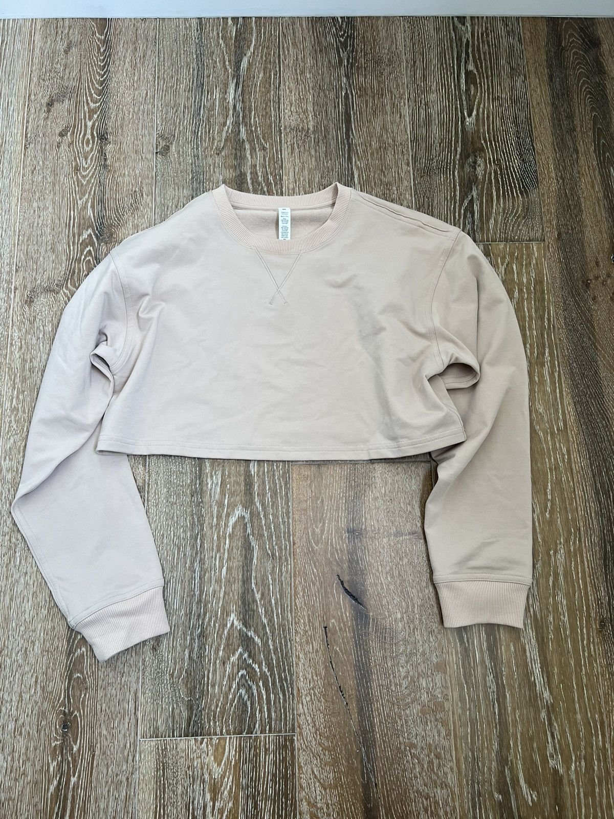 Lululemon Lululemon cropped sweater top Size M / US 6-8 / IT 42-44 - 1 Thumbnail