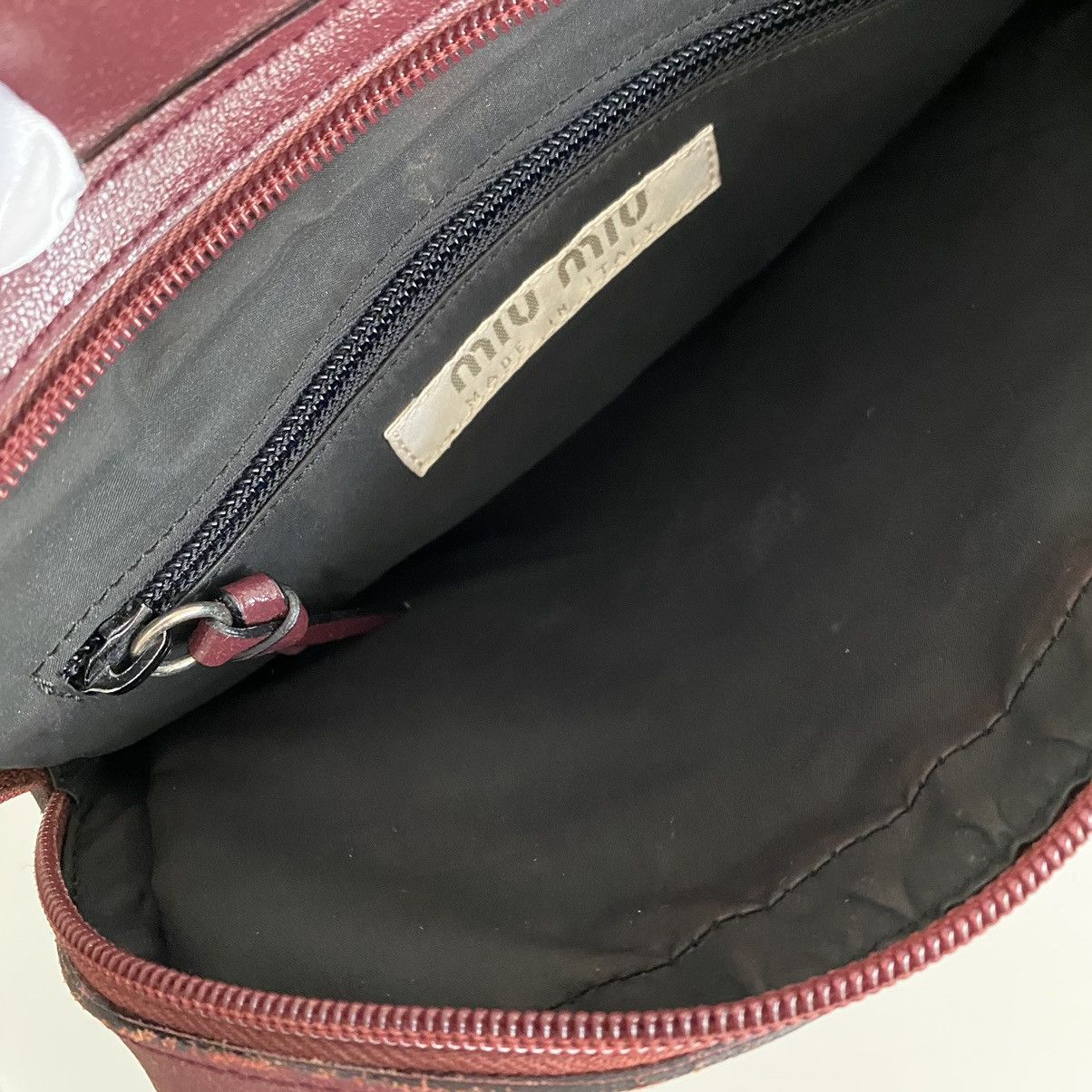 Miu Miu × Vintage Miu Miu 1999 FW Burgundy Leather Crossbody Bag Size ONE SIZE - 8 Thumbnail