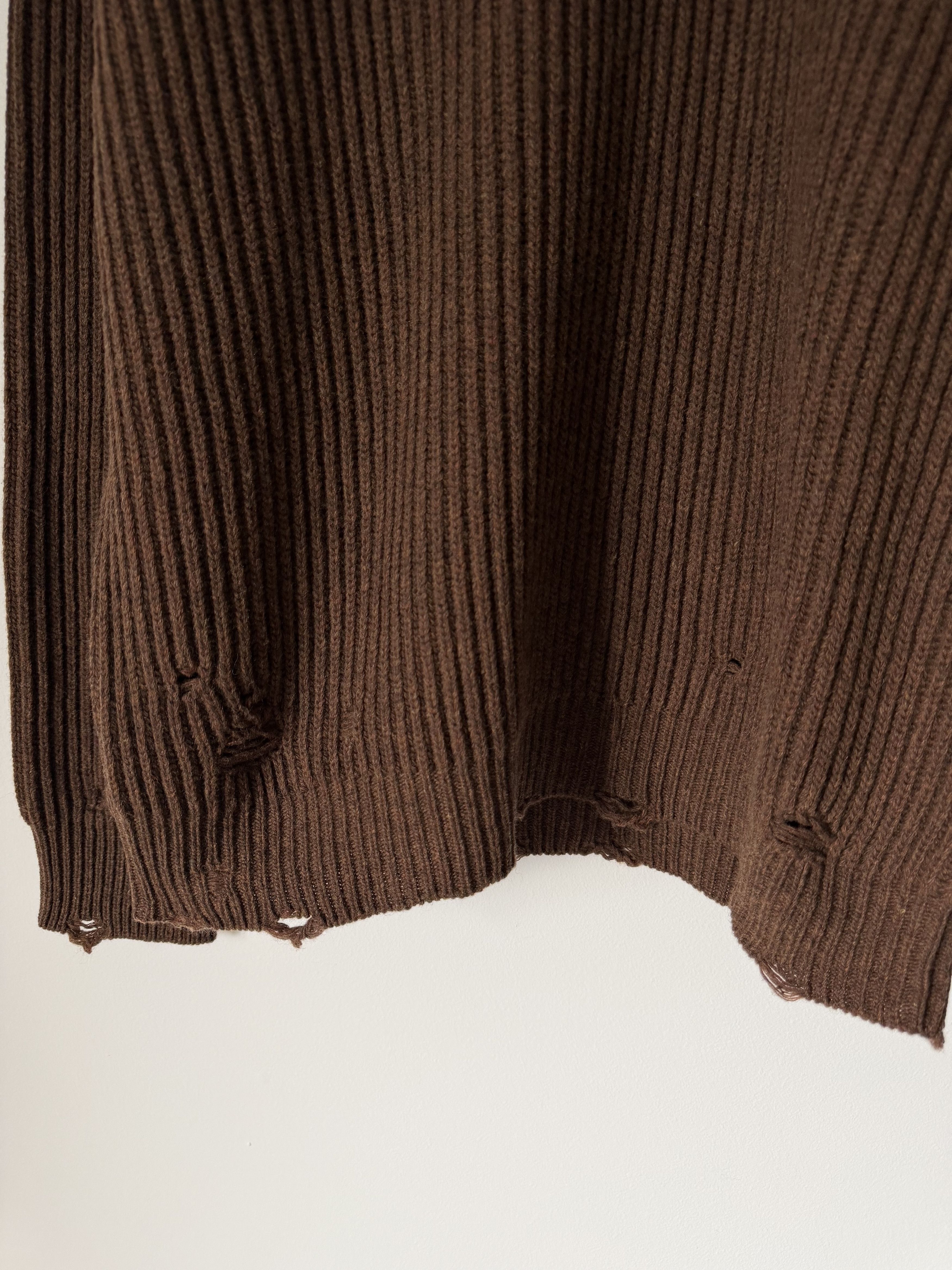 MM6 MM6 Maison Margiela Distressed V-Neck Sweater in Brown Size US L / EU 52-54 / 3 - 3 Thumbnail