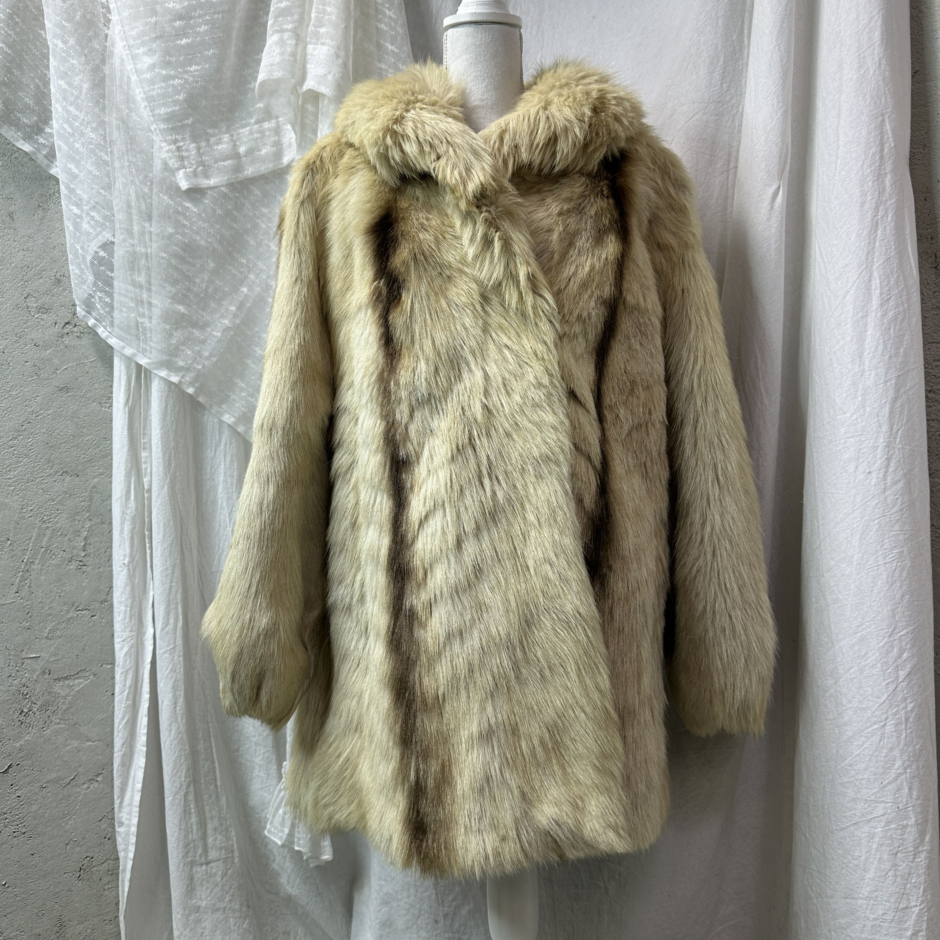 Vintage Vintage Old Money Classy Real Fur Coat 90s Size L / US 10 / IT 46 - 9 Thumbnail
