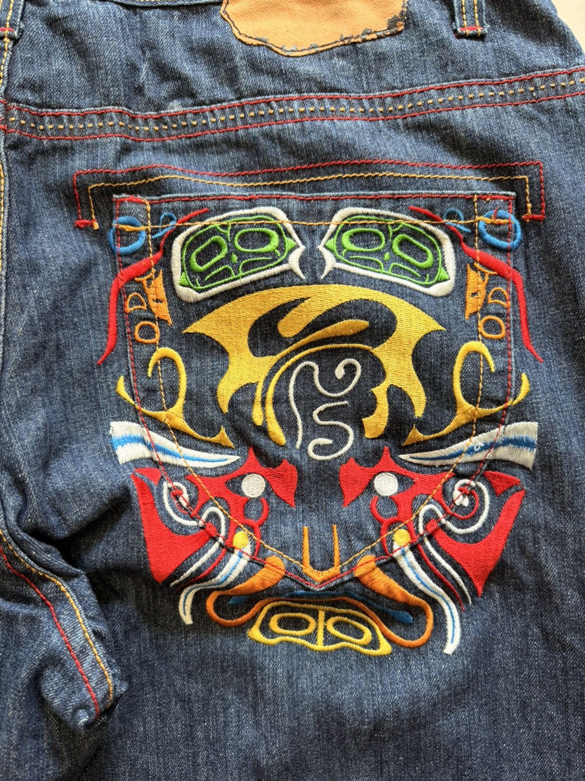 Coogi Coogi Australian Aboriginal Mask Jeans Size US 40 / EU 56 - 2 Thumbnail