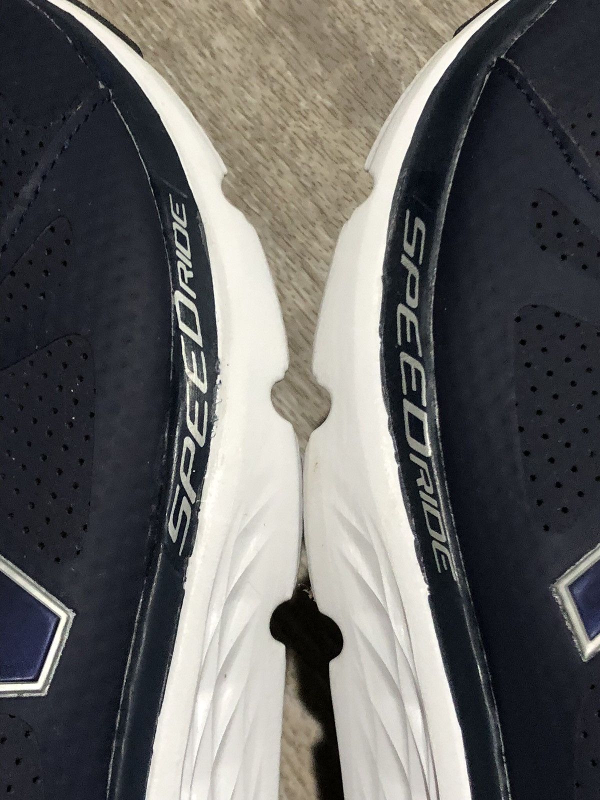 New Balance New Balance 690v4 SpeedRide Trail Running Shoes Mens 9.5 Size US 9.5 / EU 42-43 - 12 Thumbnail