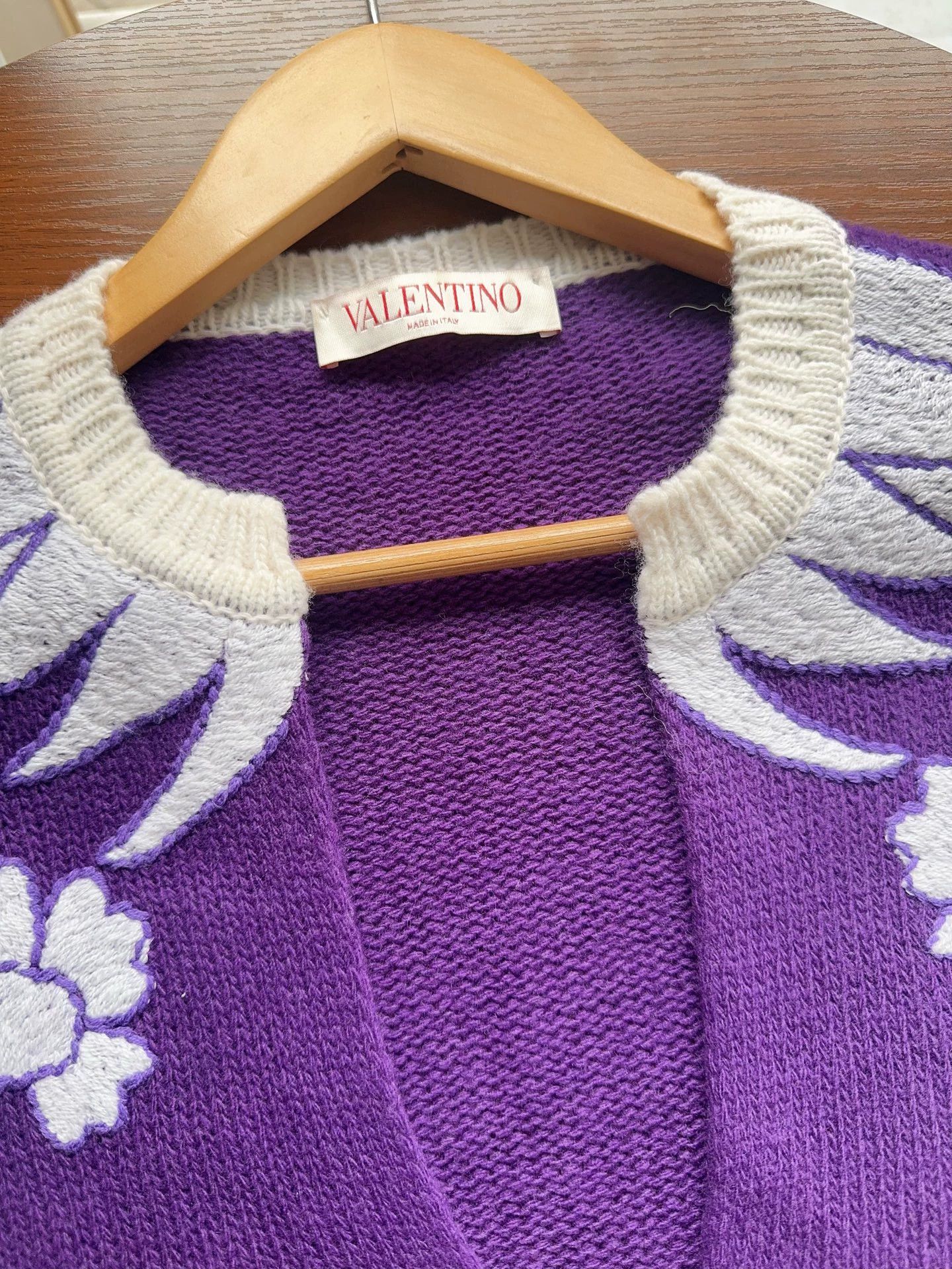 Valentino Valentino Embroidered Runway Sweater S 98 New Size S / US 4 / IT 40 - 3 Thumbnail