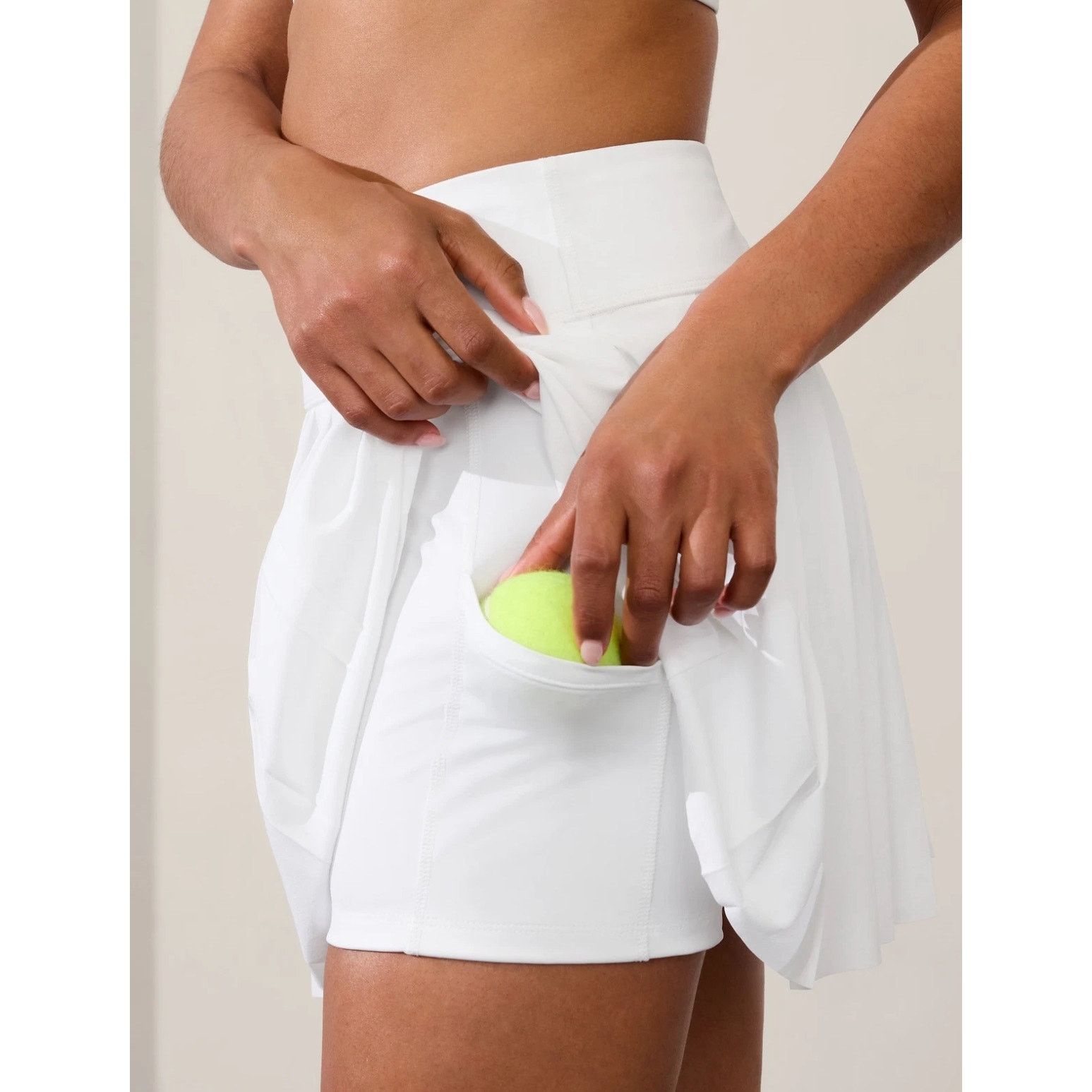 Athleta NWOT Athleta Elevate Skort White SZ Small Size 28" / US 6 / IT 42 - 3 Thumbnail