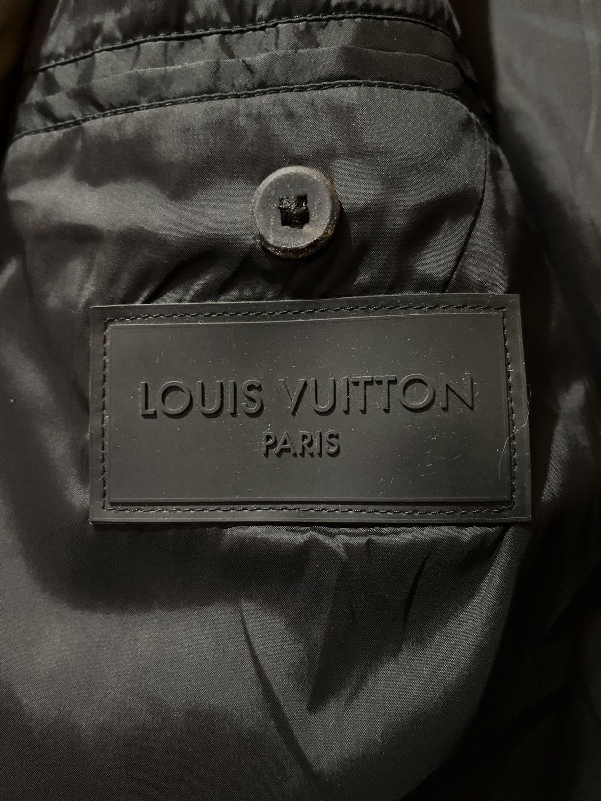 Louis Vuitton Louis Vuitton - Assymetrical Zipper - Technical Jacket Size US M / EU 48-50 / 2 - 15 Thumbnail