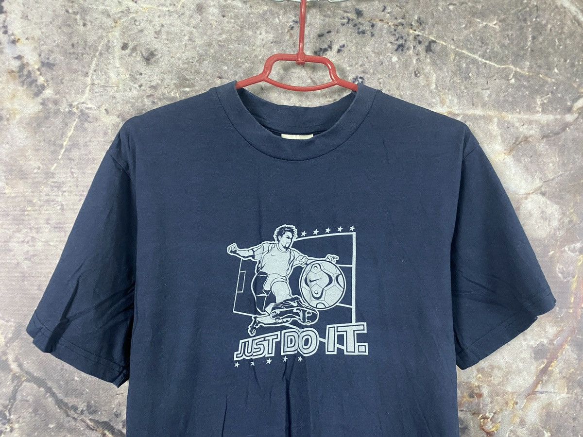 Vintage Men’s Nike Just Do It T-Shirt Vintage Football Size Medium Size US M / EU 48-50 / 2 - 2 Thumbnail