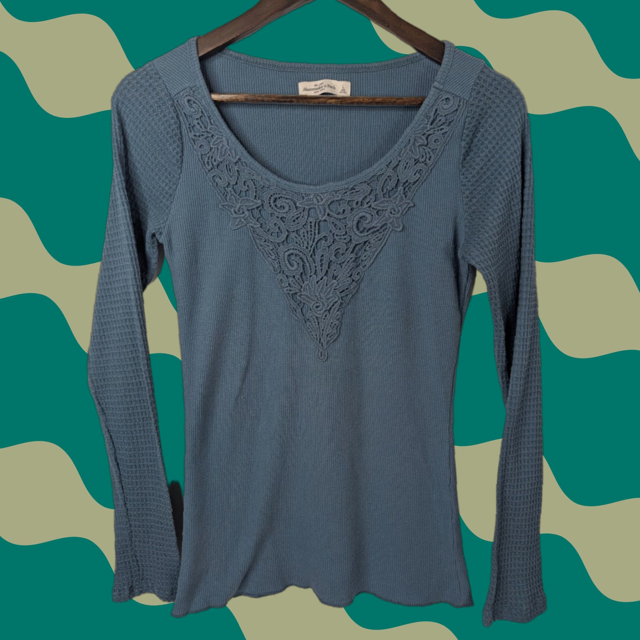 Abercrombie & Fitch Abercrombie & Fitch Ribbed Thermal Lace Neckline Long Sleeve Shirt L Blue Womens Shirt Size L / US 10 / IT 46 - 1 Thumbnail