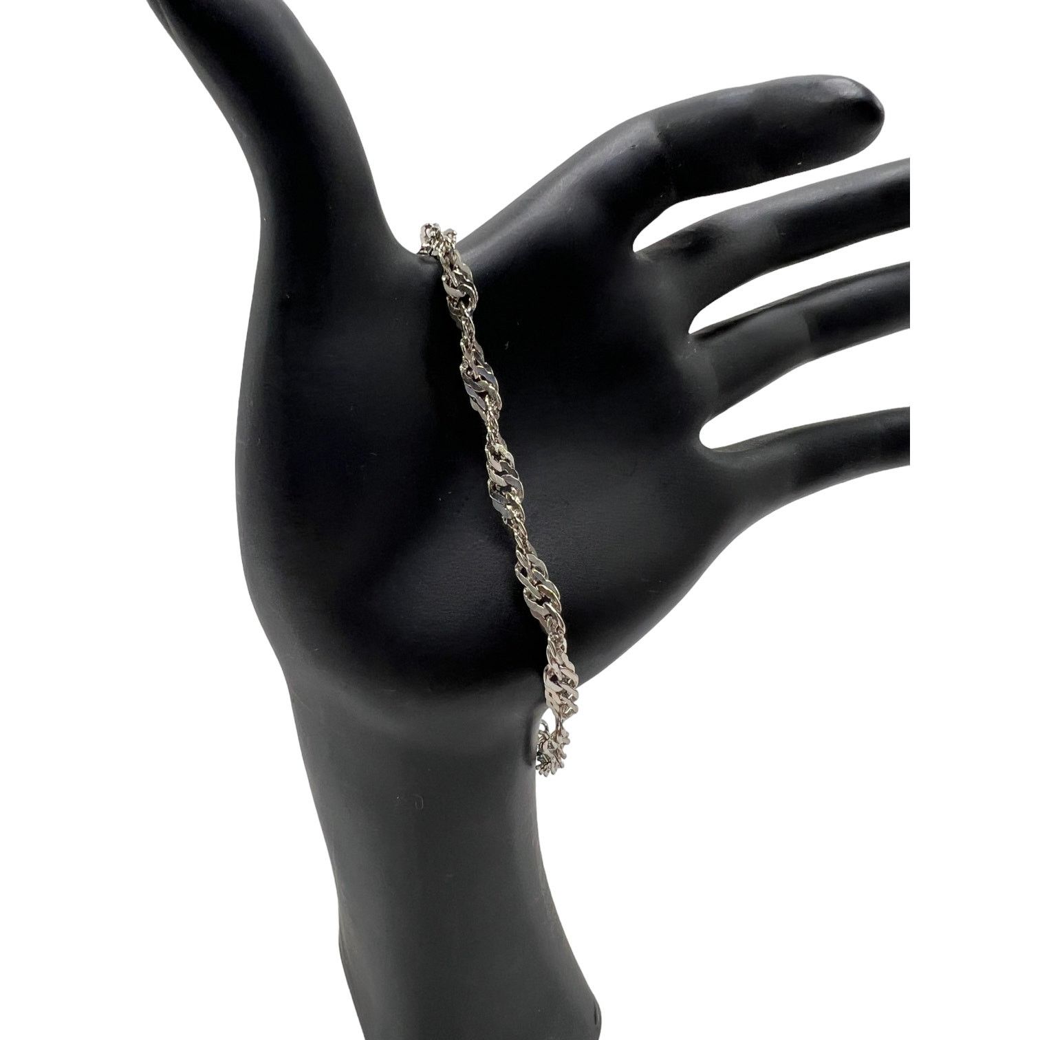 Other Simple Silver Links Bracelet Made in India 8 Inch Size ONE SIZE - 1 Thumbnail