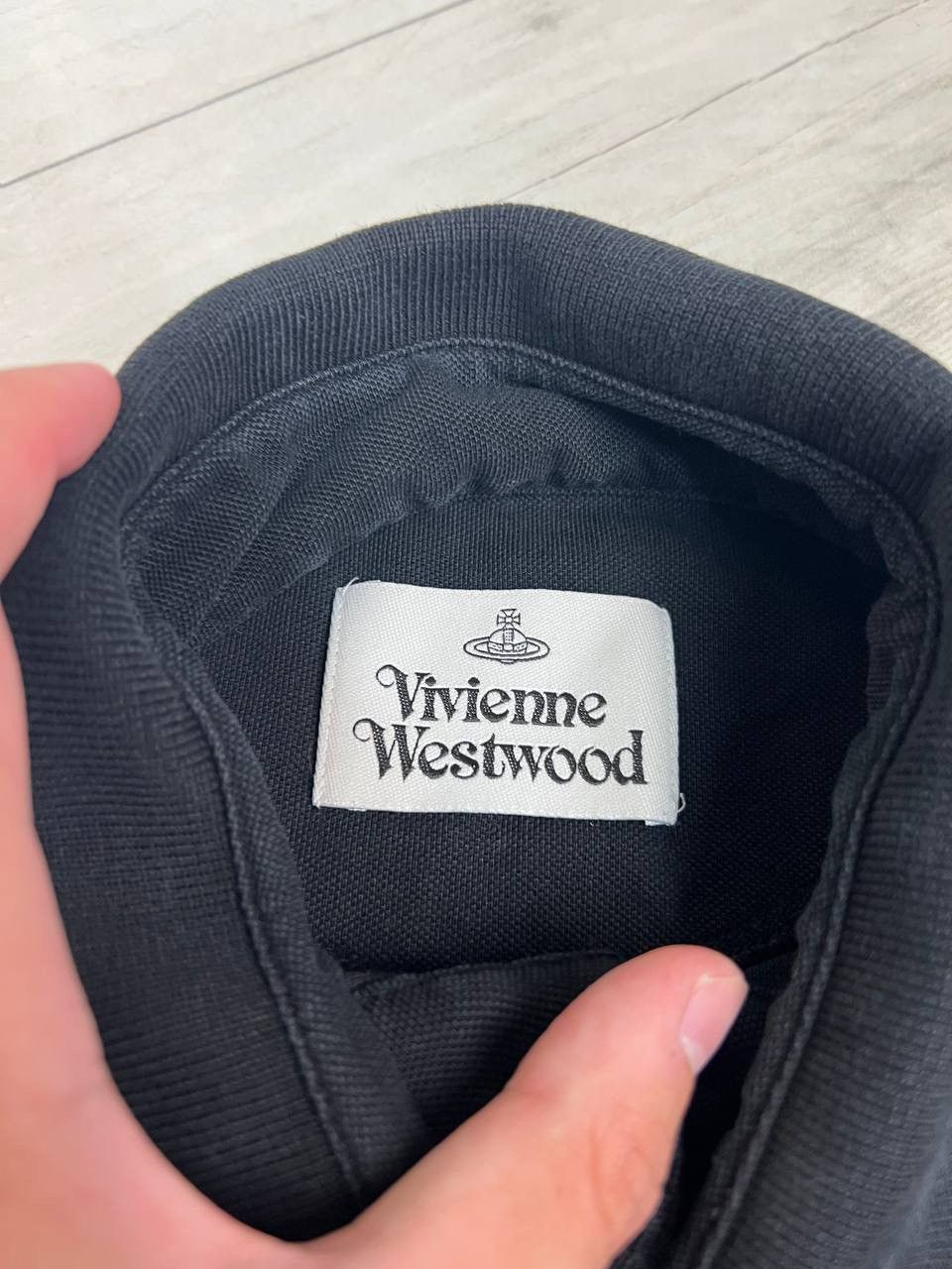 Vintage Vivienne Westwood Polo Long Sleeve Orb Logo Size US L / EU 52-54 / 3 - 7 Thumbnail