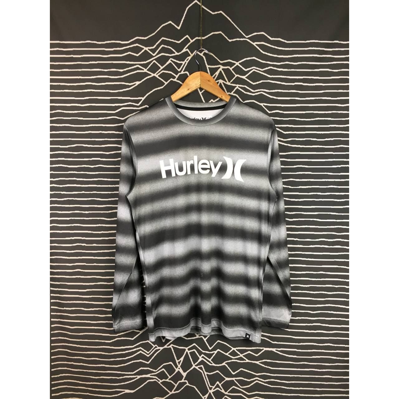 Hurley Hurley Spell Out Logo Long Sleeve Surfwear Polyester Tee Size US M / EU 48-50 / 2 - 2 Thumbnail