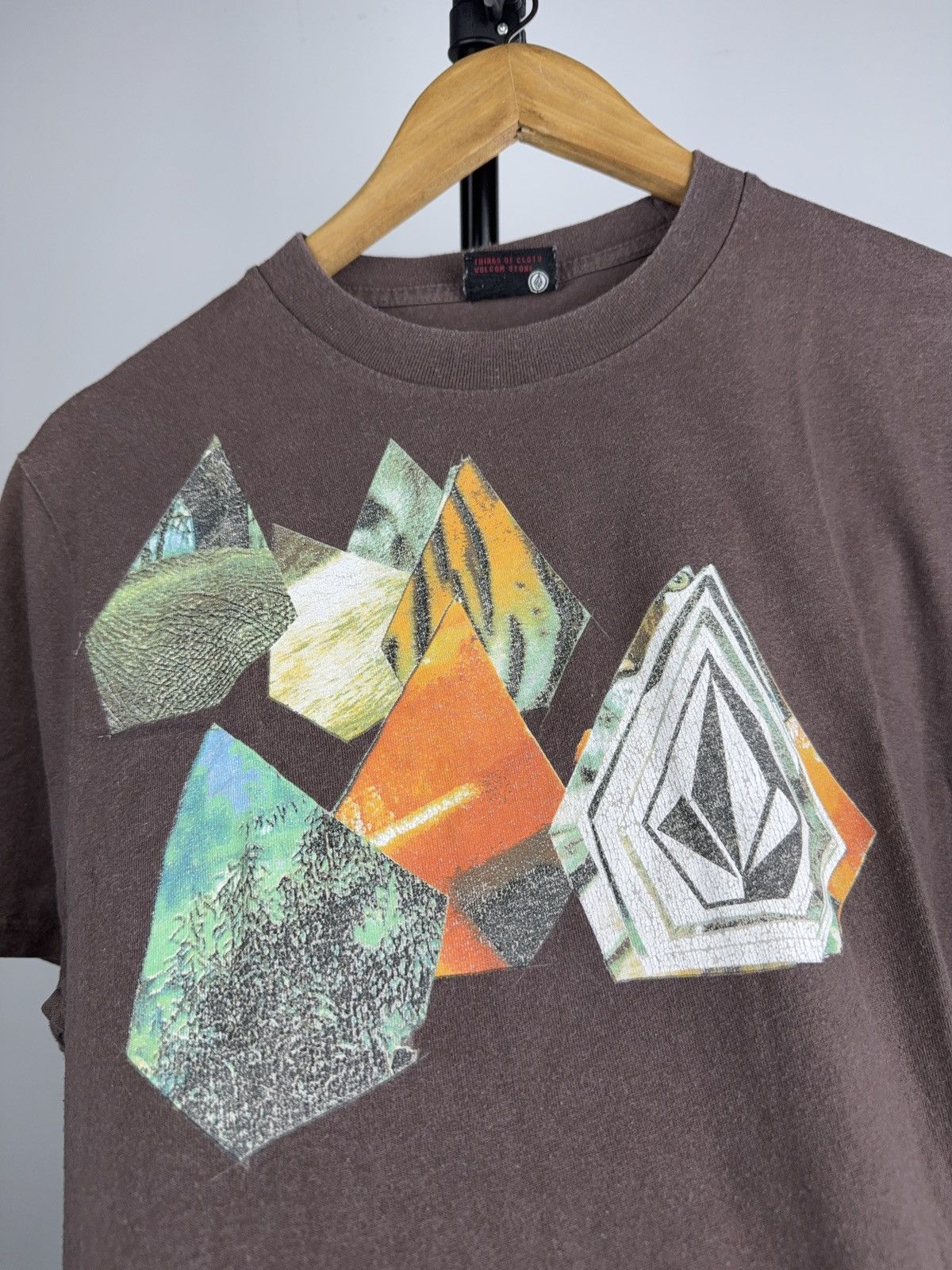 Volcom Vintage 90s Volcom Abstract Graphic T-Shirt Brown Skate Surf Size US S / EU 44-46 / 1 - 3 Thumbnail