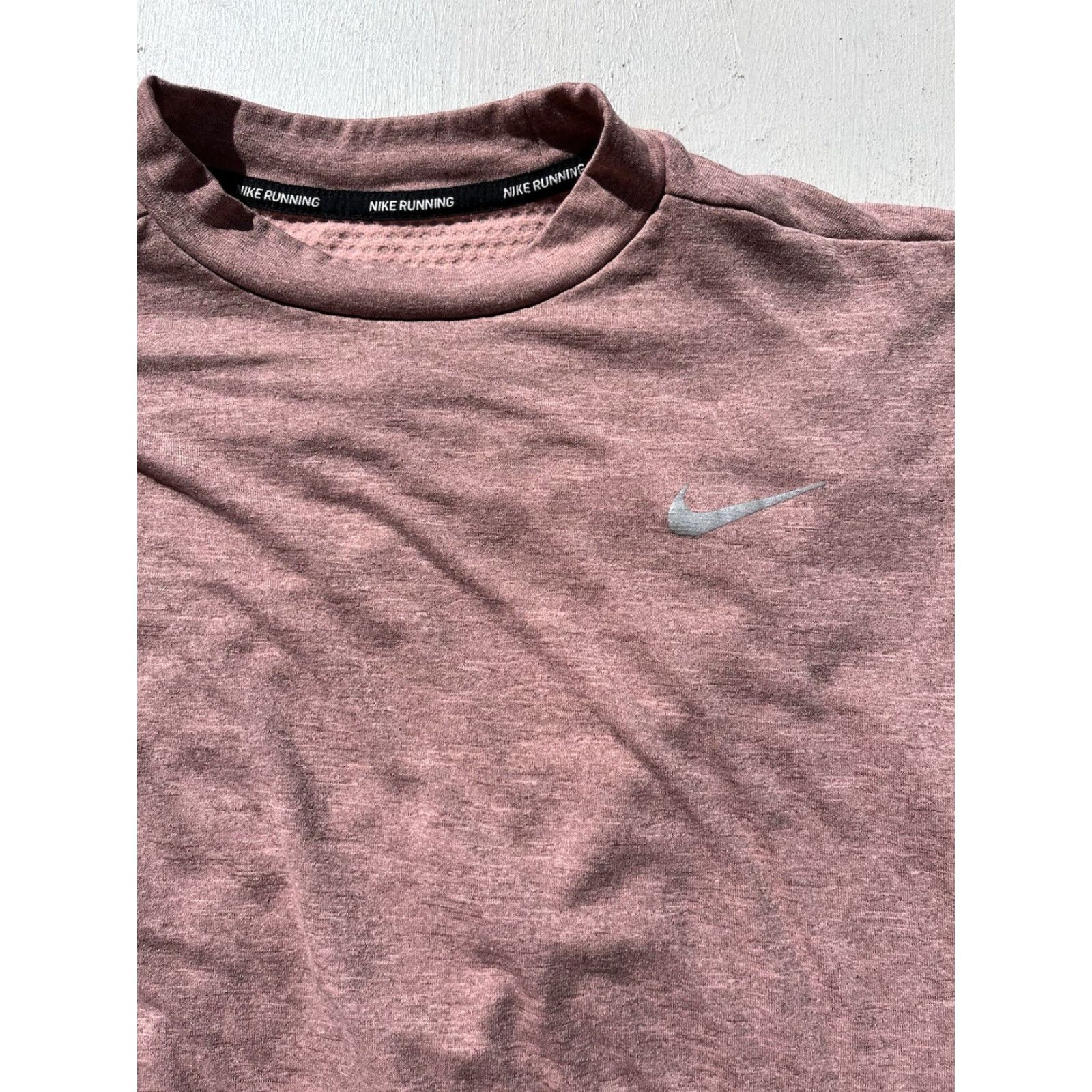 Nike Nike Women's Sweatshirt Pink Taupe Logo S Pullover Running Activewear Gym Glove Size S / US 4 / IT 40 - 2 Thumbnail