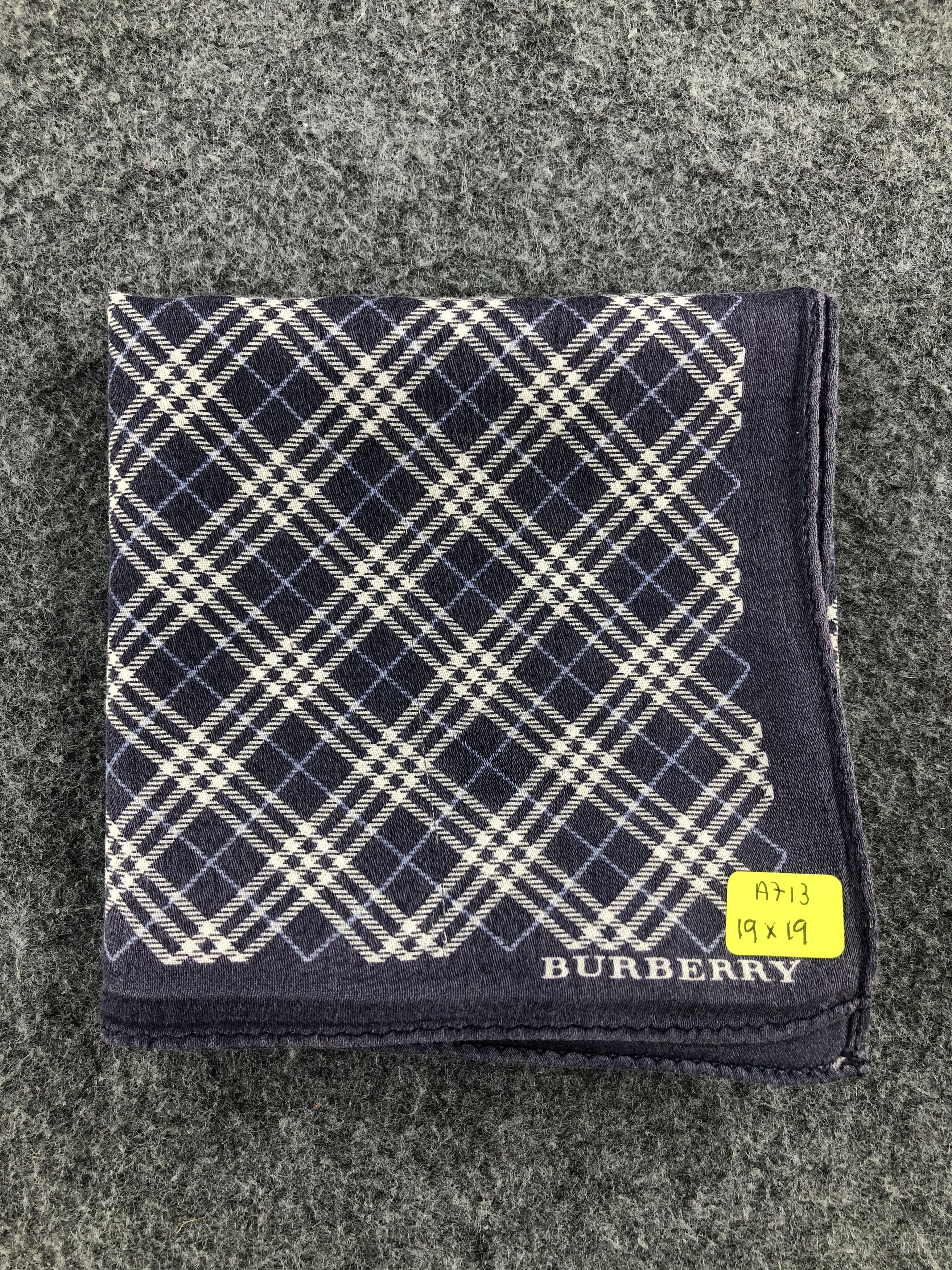 Burberry Burberry Handkerchief / Bandana / Neckerchief Size ONE SIZE - 6 Thumbnail