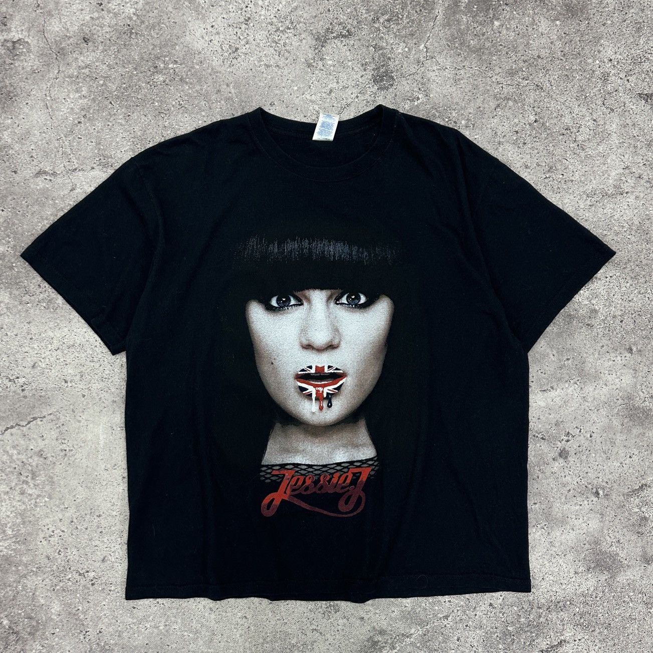 Band Tees Vintage 00s Jessie J Heart Beat Tour 2011 tee y2k Rose UK Size US XL / EU 56 / 4 - 1 Thumbnail