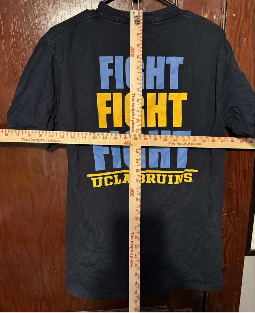Champion UCLA Bruins Champion T-shirt Men's Sz L (?) Blue Size US L / EU 52-54 / 3 - 3 Thumbnail